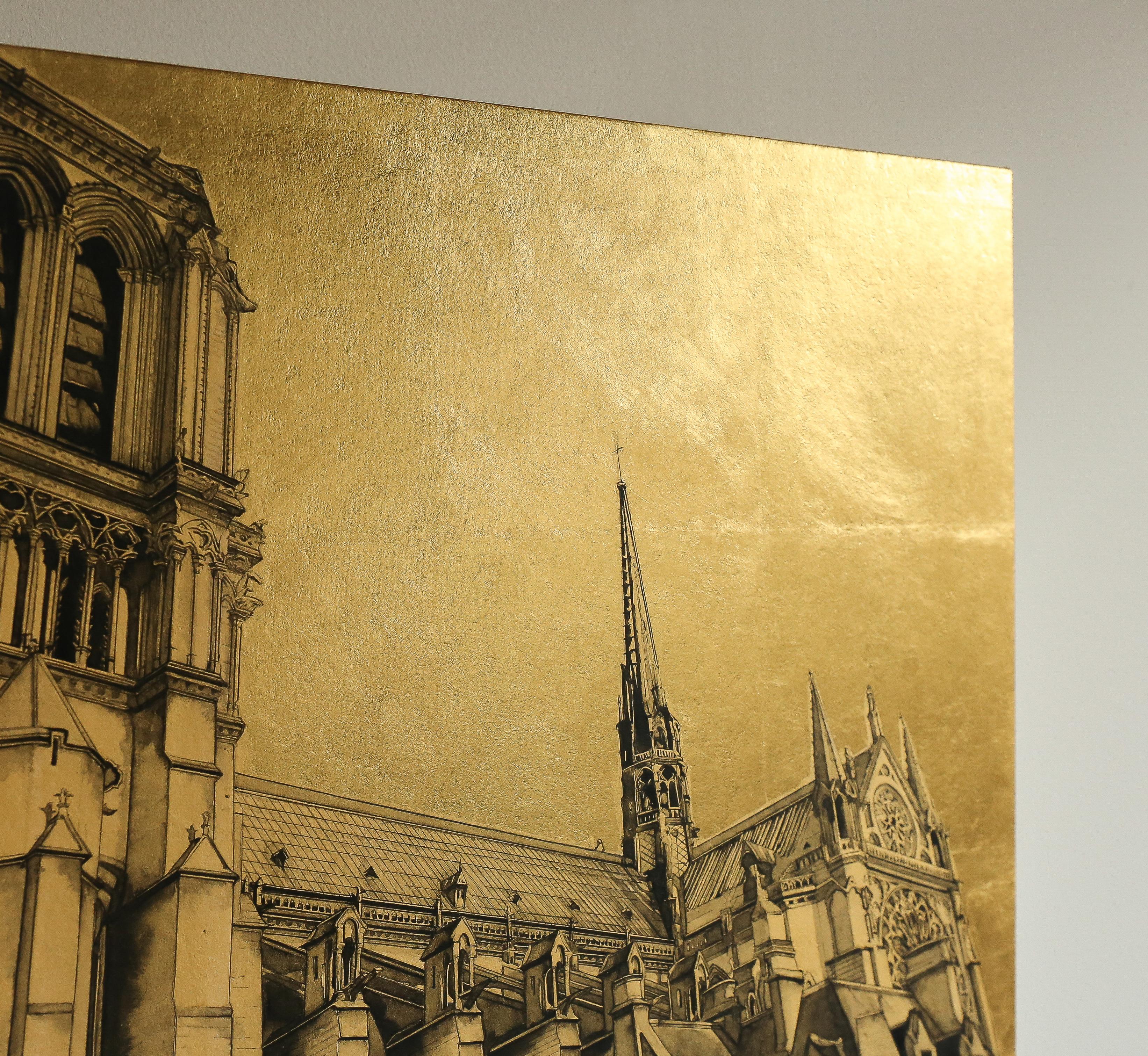 Notre-Dame de Paris – 24 Karat Blattgold und Sumi-Tinte, Pariser Realismus, Gemälde, Zen (Zeitgenössisch), Painting, von Maria Mitsumori