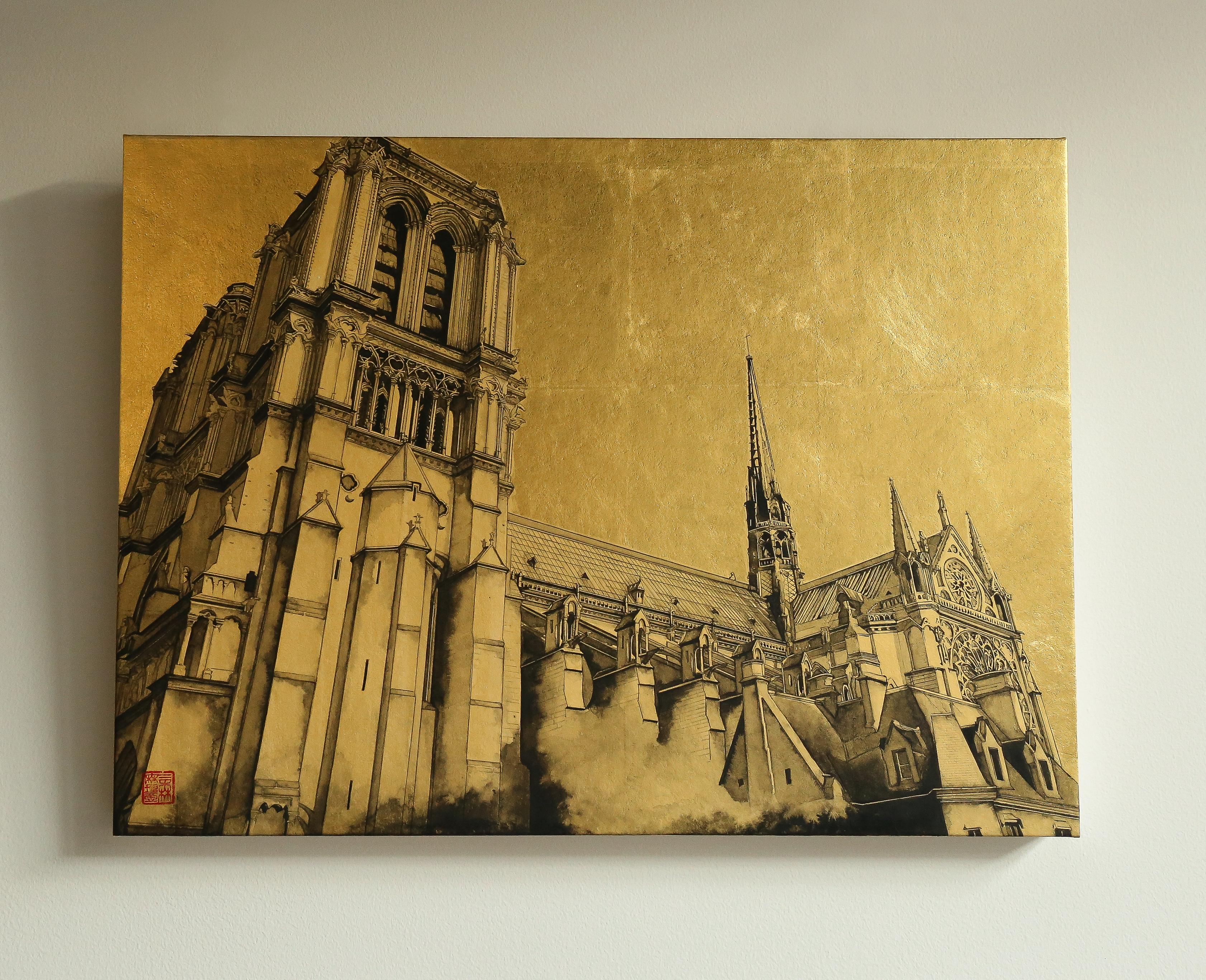 Notre-Dame de Paris – 24 Karat Blattgold und Sumi-Tinte, Pariser Realismus, Gemälde, Zen – Painting von Maria Mitsumori