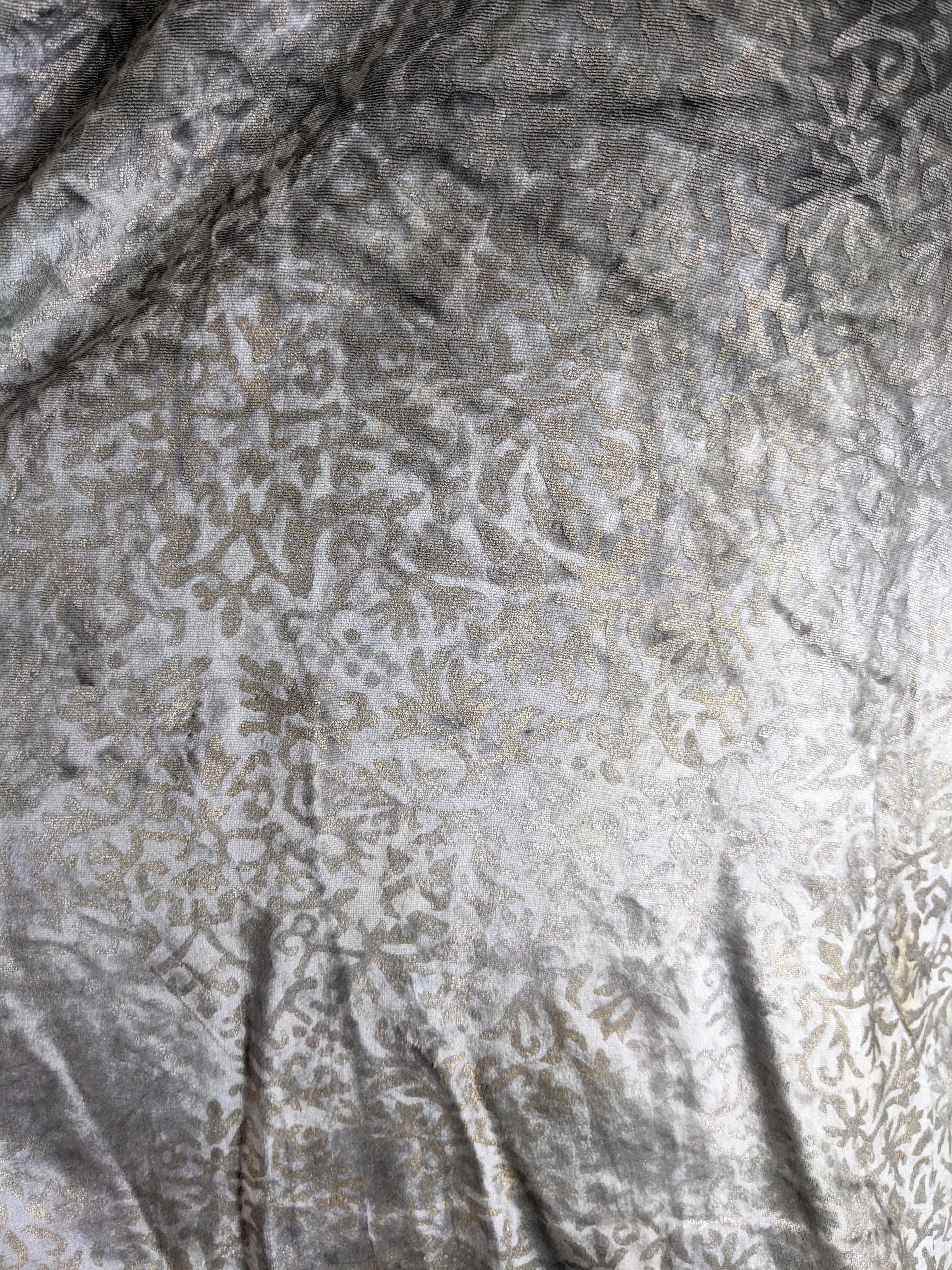Chaqueta de noche de terciopelo Maria Monaci Gallenga, años 20 en venta 8