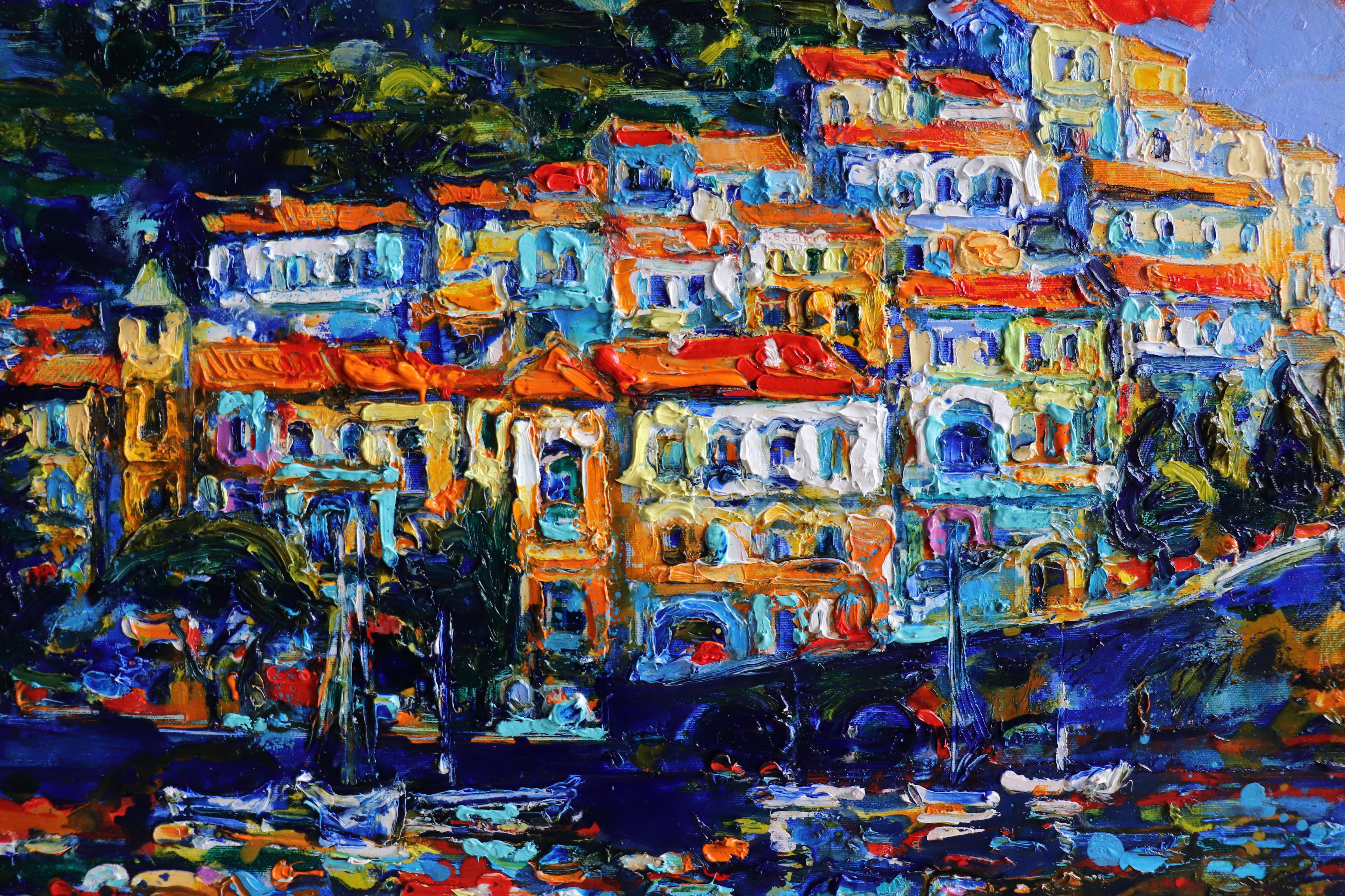 Maria Raycheva Landscape Painting – Amalfi, Italien - Ölgemälde Landschaft Farben Rot Weiß Blau Gelb Elfenbein Rosa