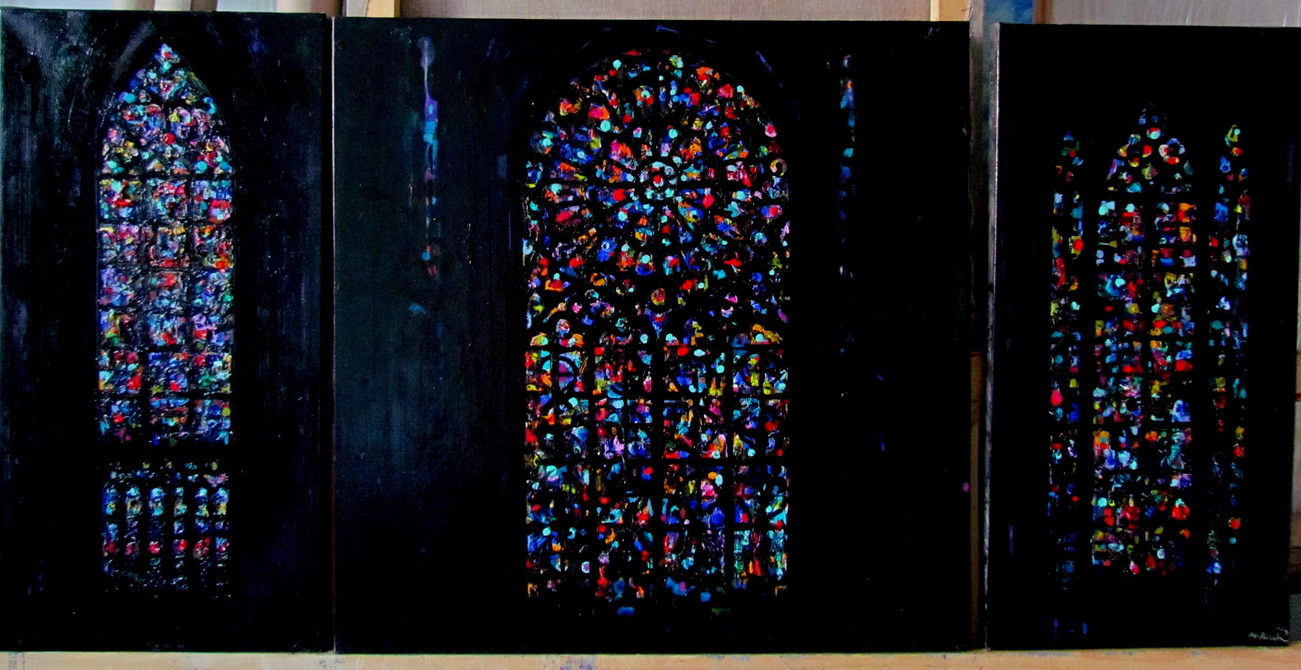 La Notre Dame De Paris Vitrage – linkes Ölgemälde in Blau, Rot, Weiß und Lila Grün (Schwarz), Interior Painting, von Maria Raycheva