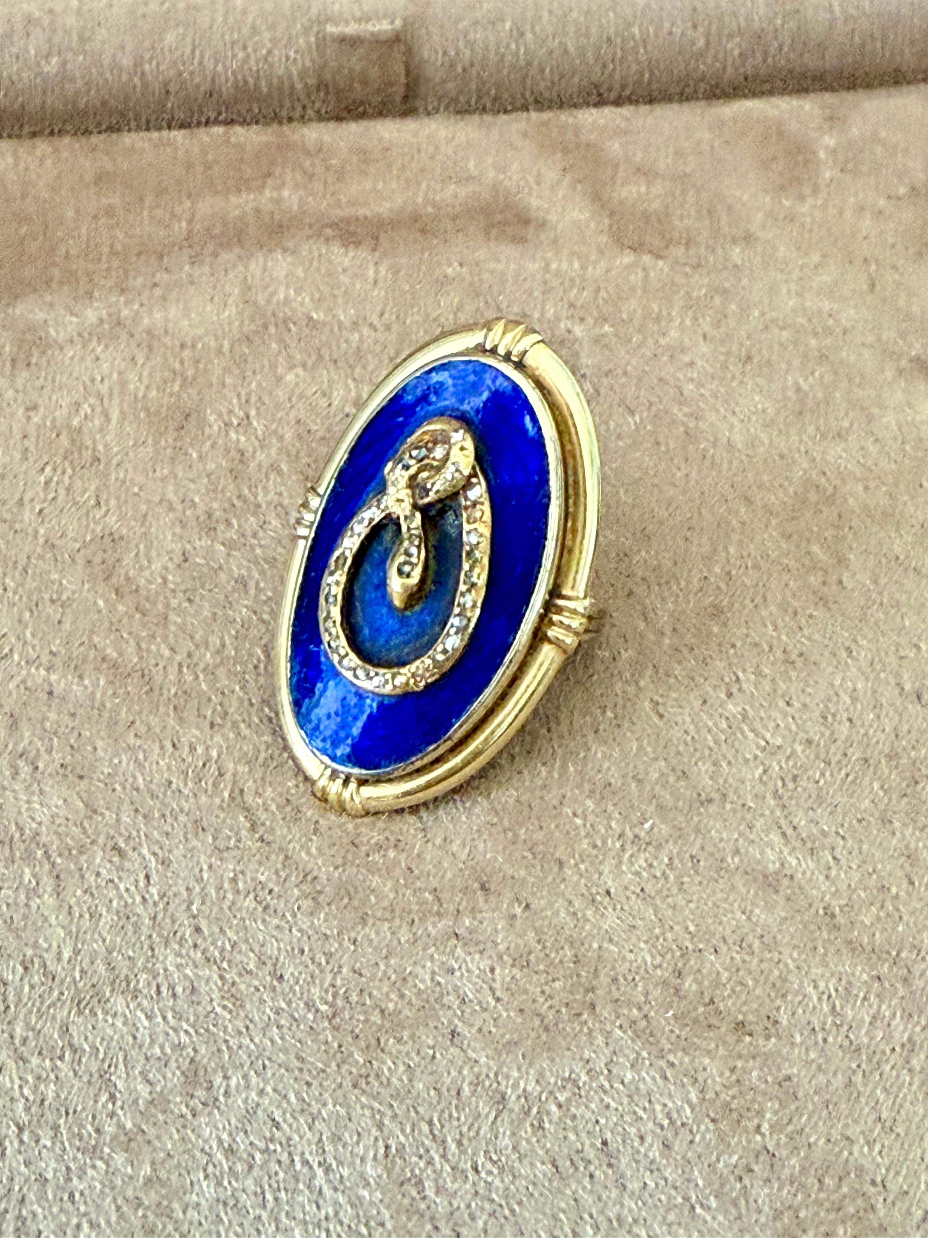 Art Nouveau Maria Schell's blue Enamel Snake Ring in 18 K yellow Gold For Sale