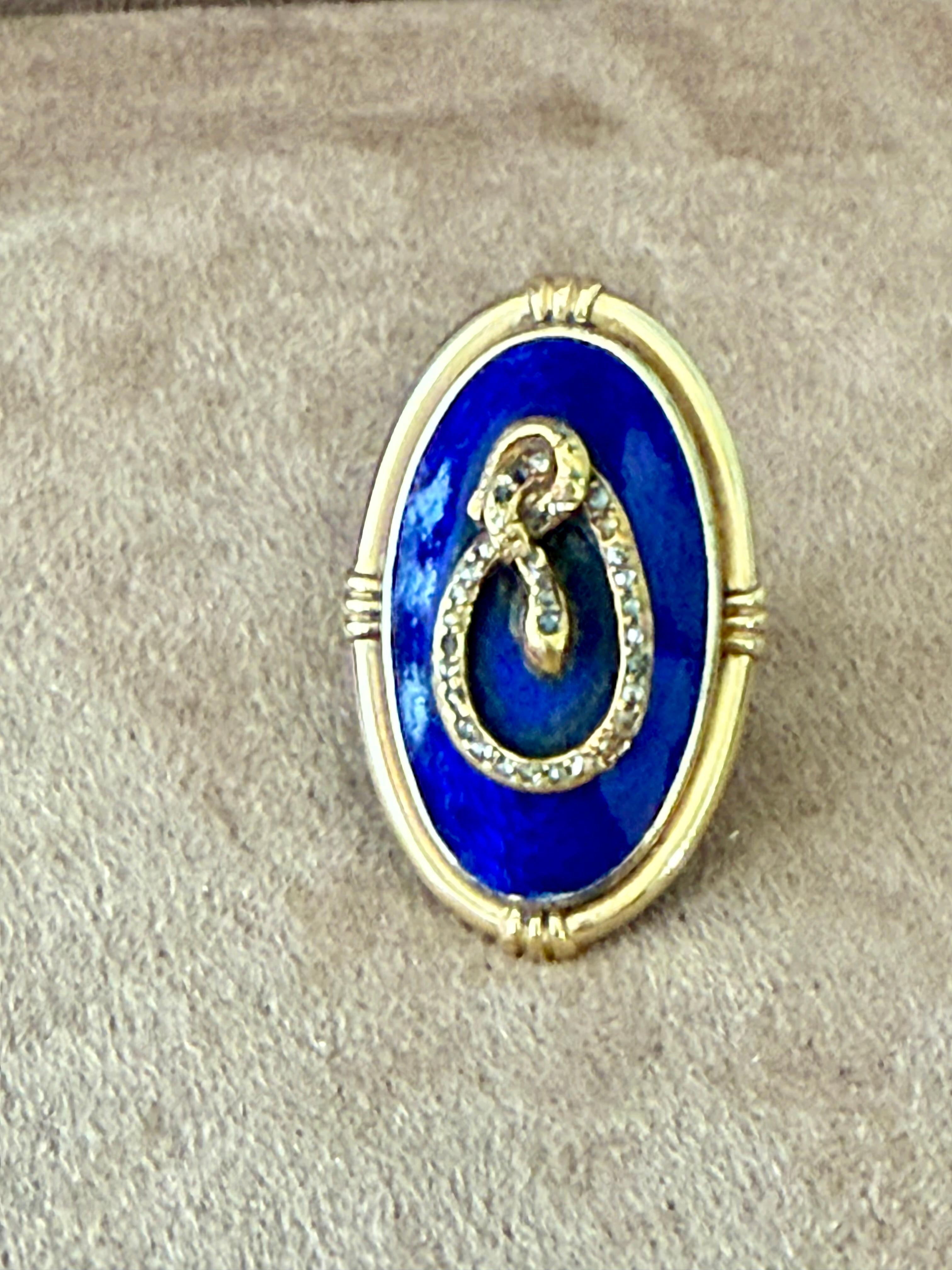 Maria Schell's blue Enamel Snake Ring in 18 K yellow Gold For Sale 1