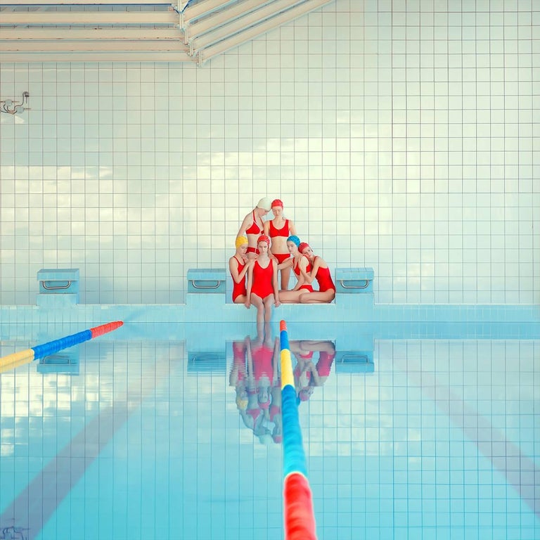Maria Svarbova - Groupe de personnes En vente sur 1stDibs