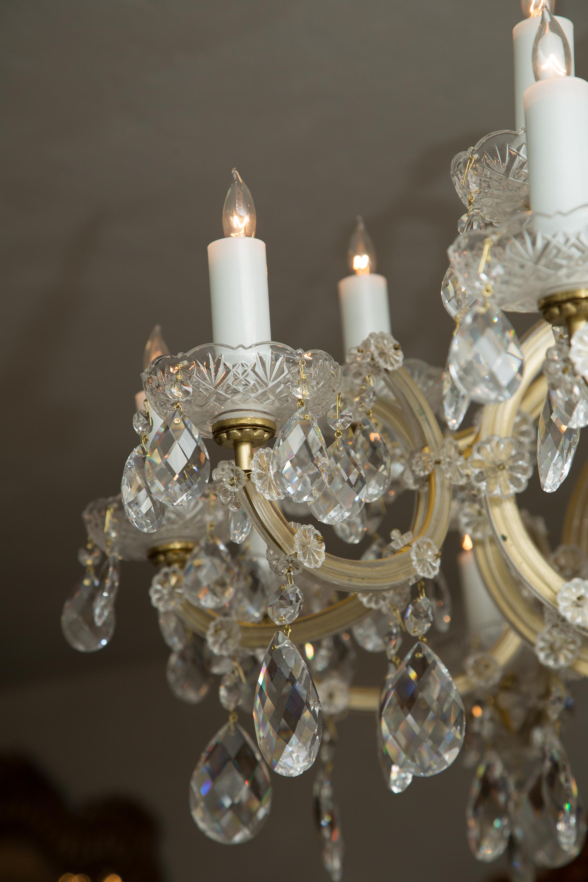 Other Maria Theresa 18-Light Crystal Chandelier