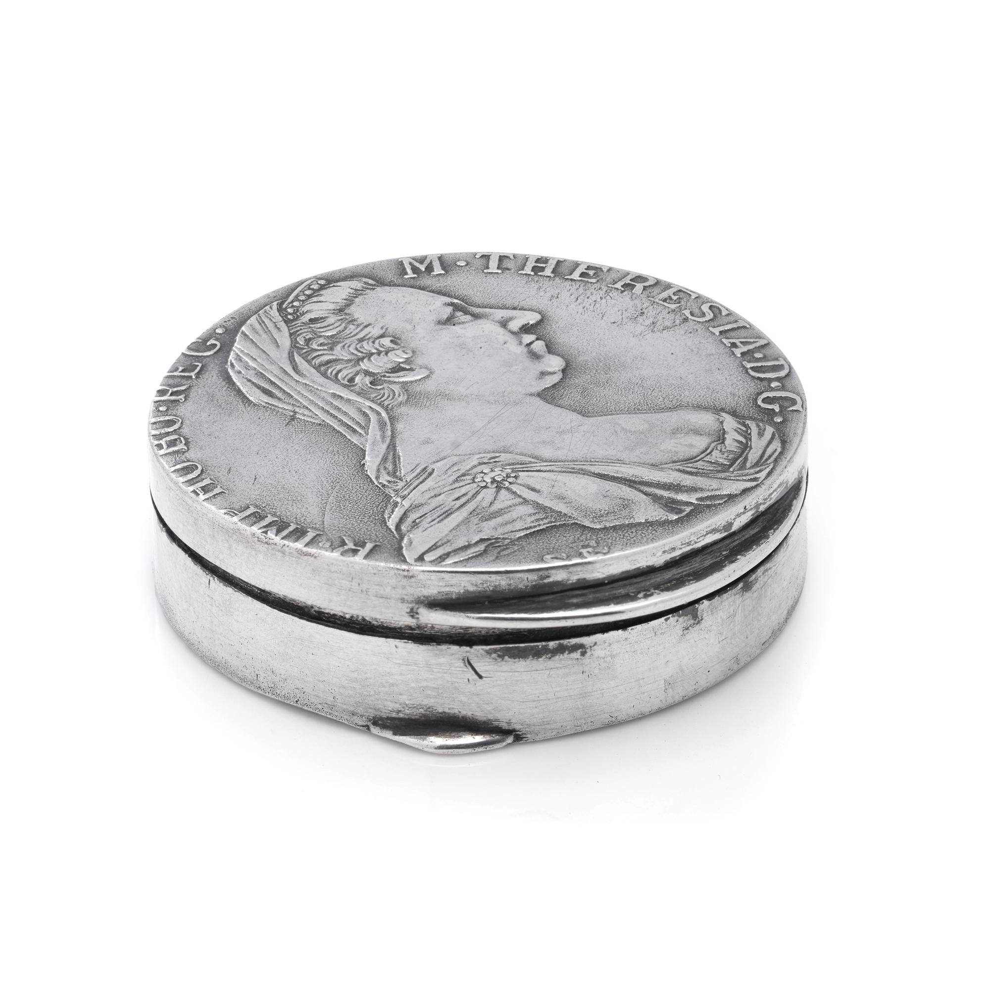 Marie-Thérèse 800.boîte à pilules en argent Bon état - En vente à Braintree, GB
