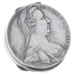 María Teresa 800.Pastillero de plata