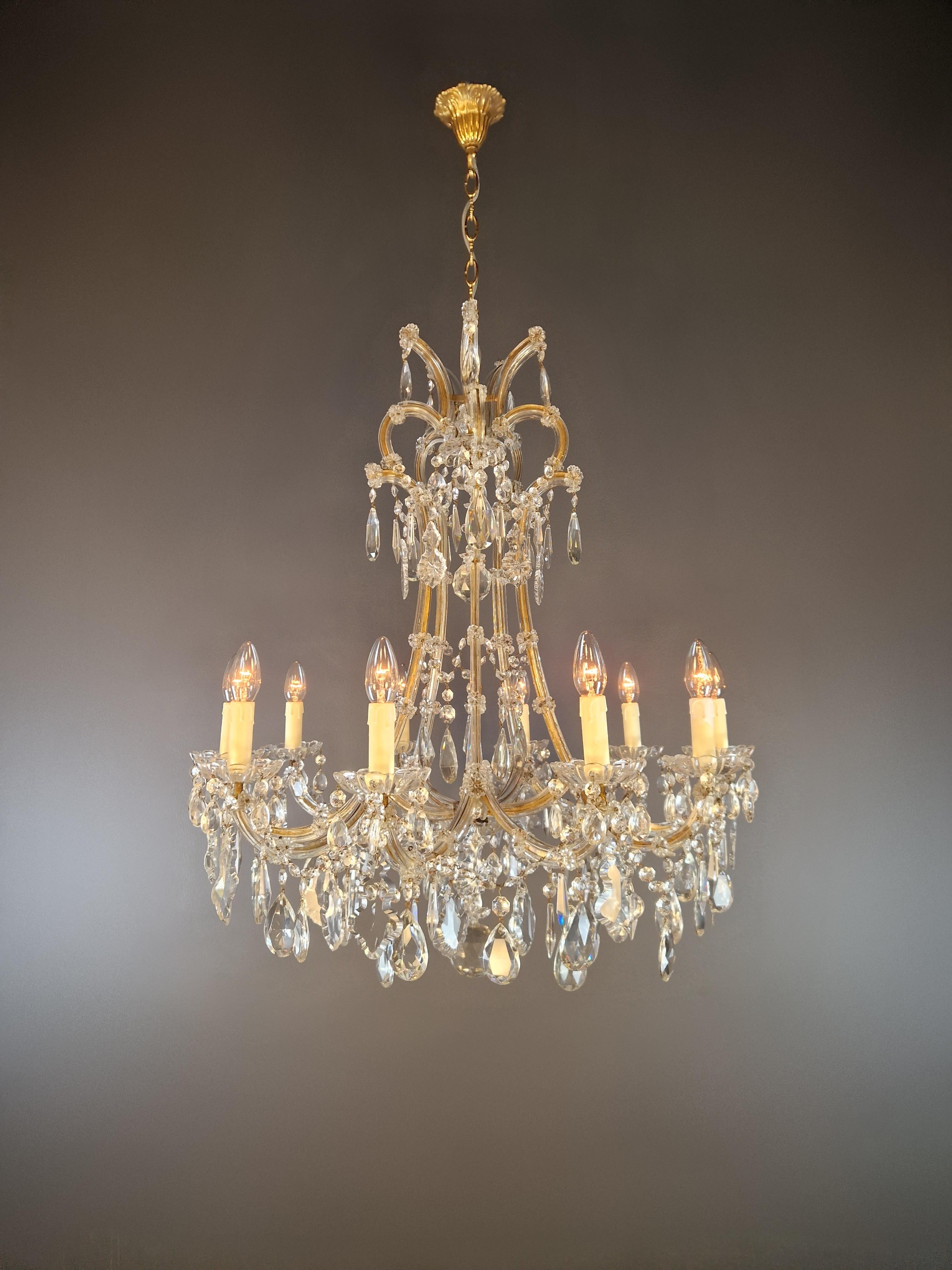 Hand-Knotted Maria Theresa Baroque Crystal Chandelier Antique Ceiling Luster Glass Vase Shape For Sale