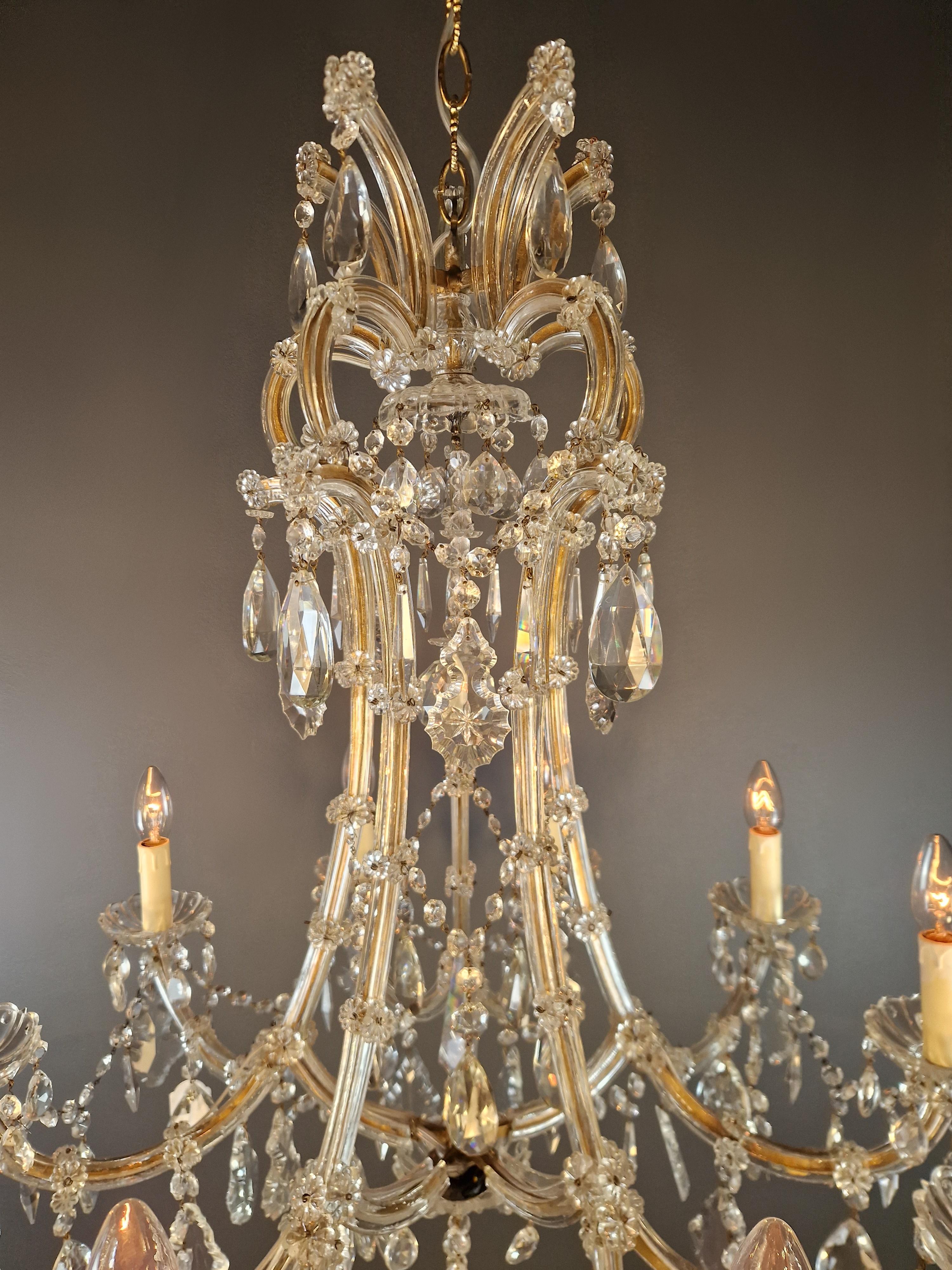 Maria Theresa Baroque Crystal Chandelier Antique Ceiling Luster Glass Vase Shape For Sale 2