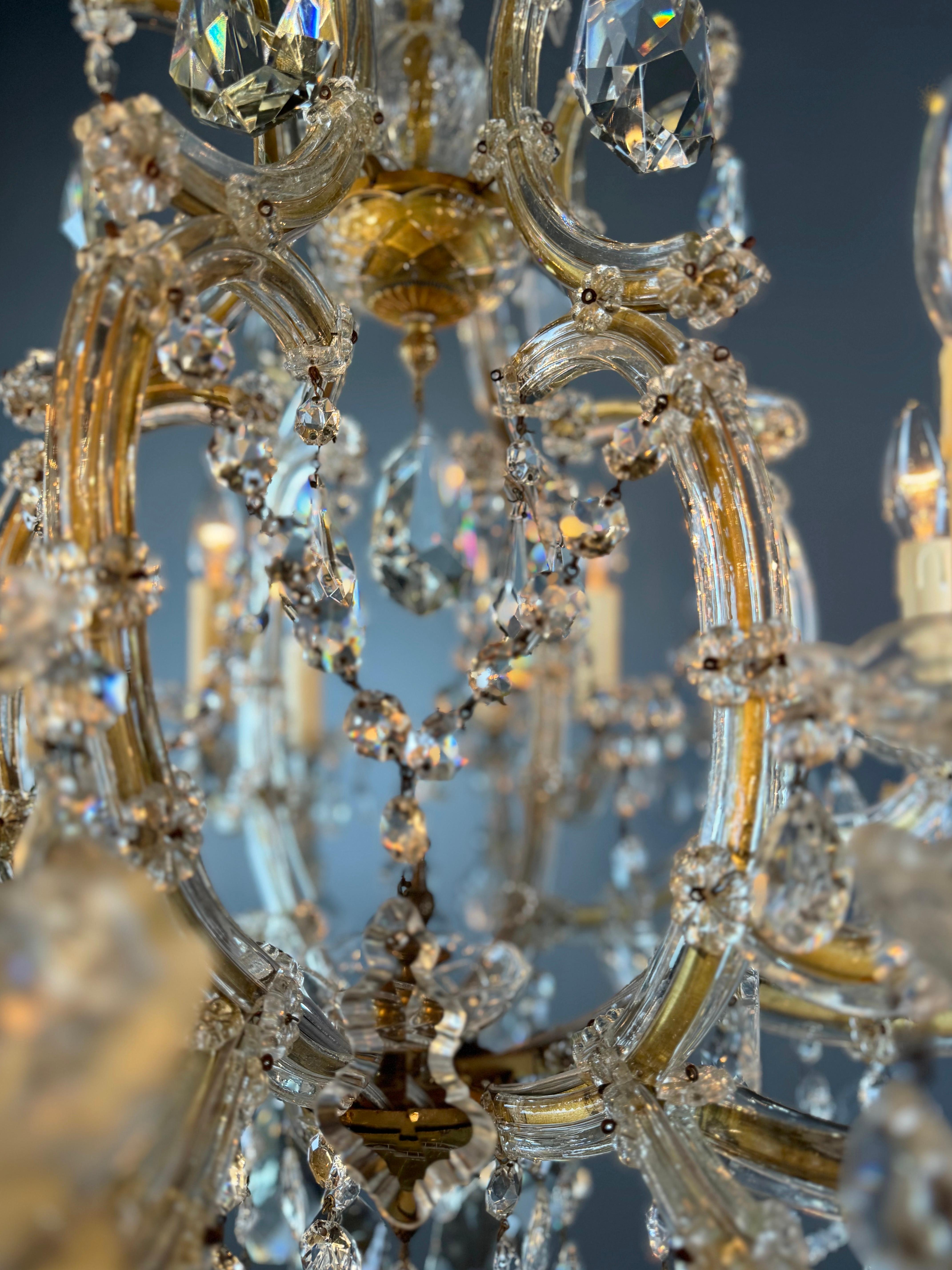 Maria Theresa, Kronleuchter aus klarem Kristall, antik, Lüsterglas, weiß, Jugendstil im Angebot 1