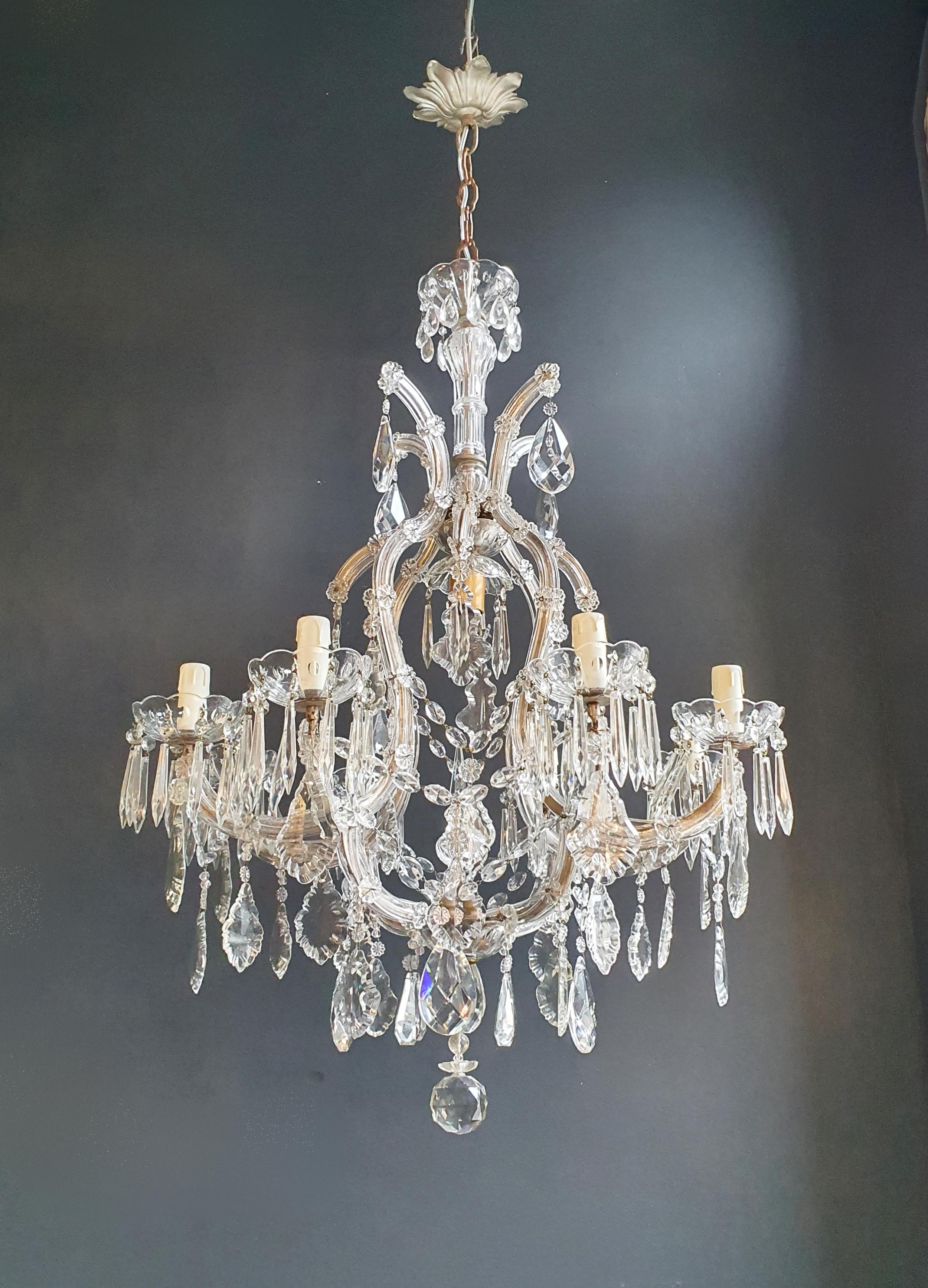 Lovingly Restored Antique Chandelier: A Gem from Berlin

Step into the realm of timeless elegance with this antique chandelier, meticulously restored in Berlin to seamlessly blend history and modernity. With a commitment to quality, this chandelier