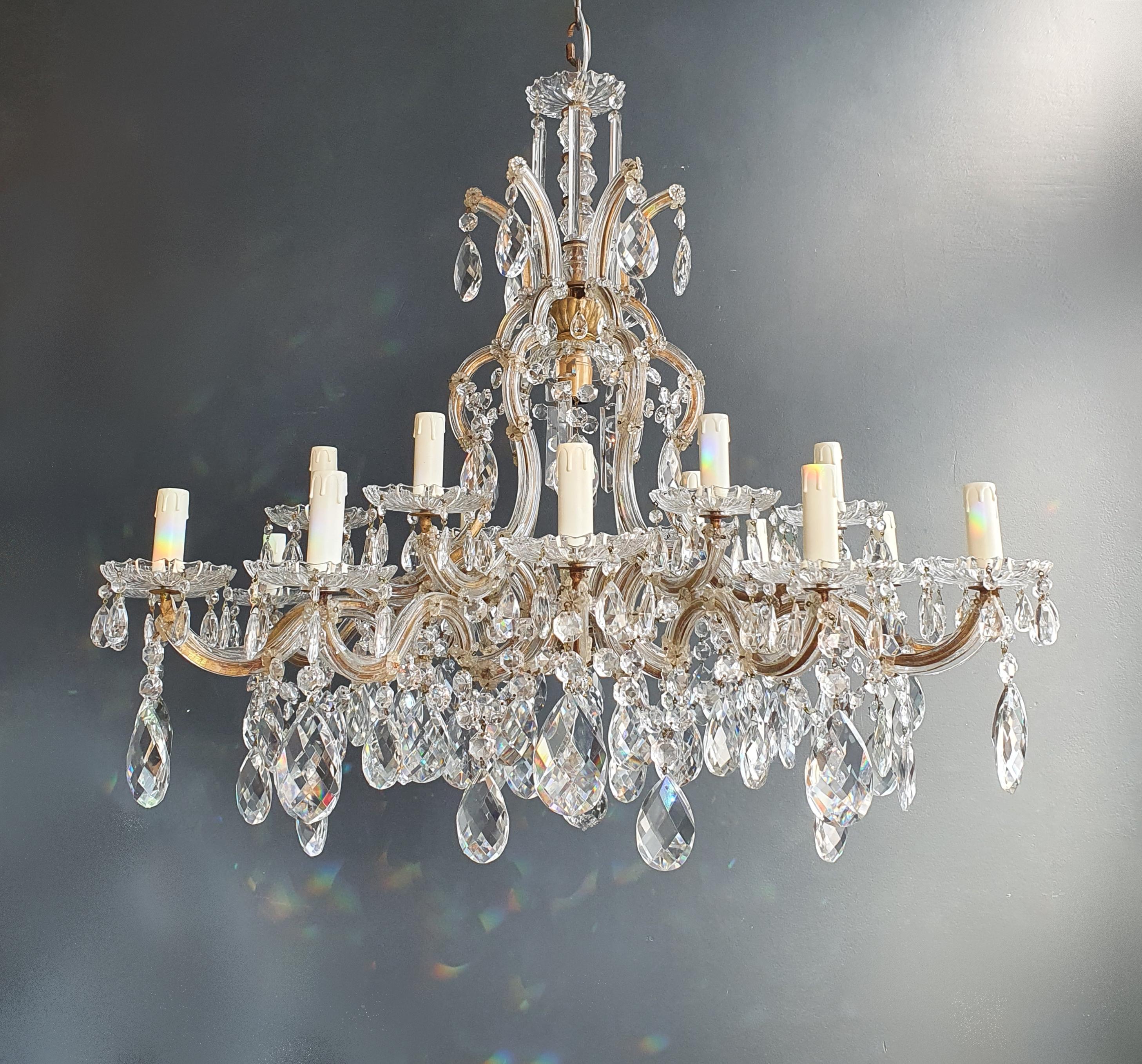 18th Century Maria Theresa Crystal Chandelier Antique Clear Classic Lustre