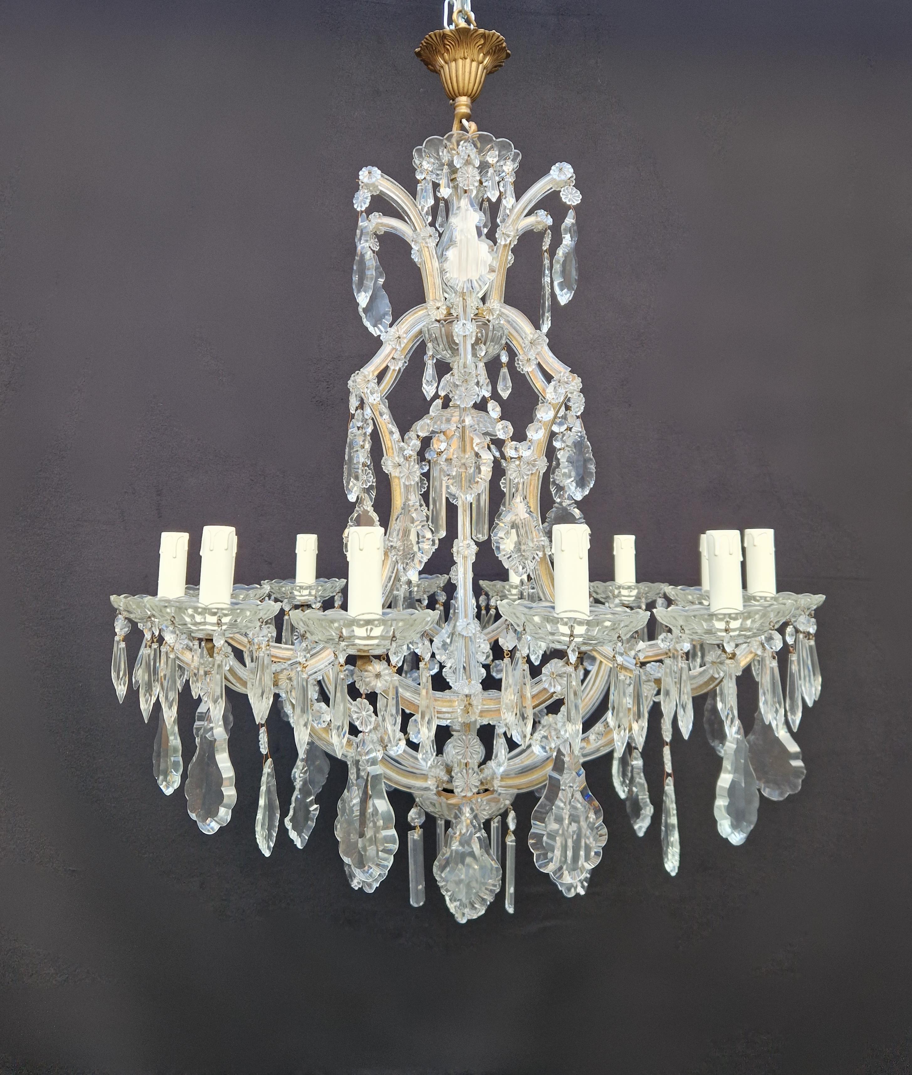 Maria Theresa Crystal Chandelier Antique Classic Clear Glass For Sale 2