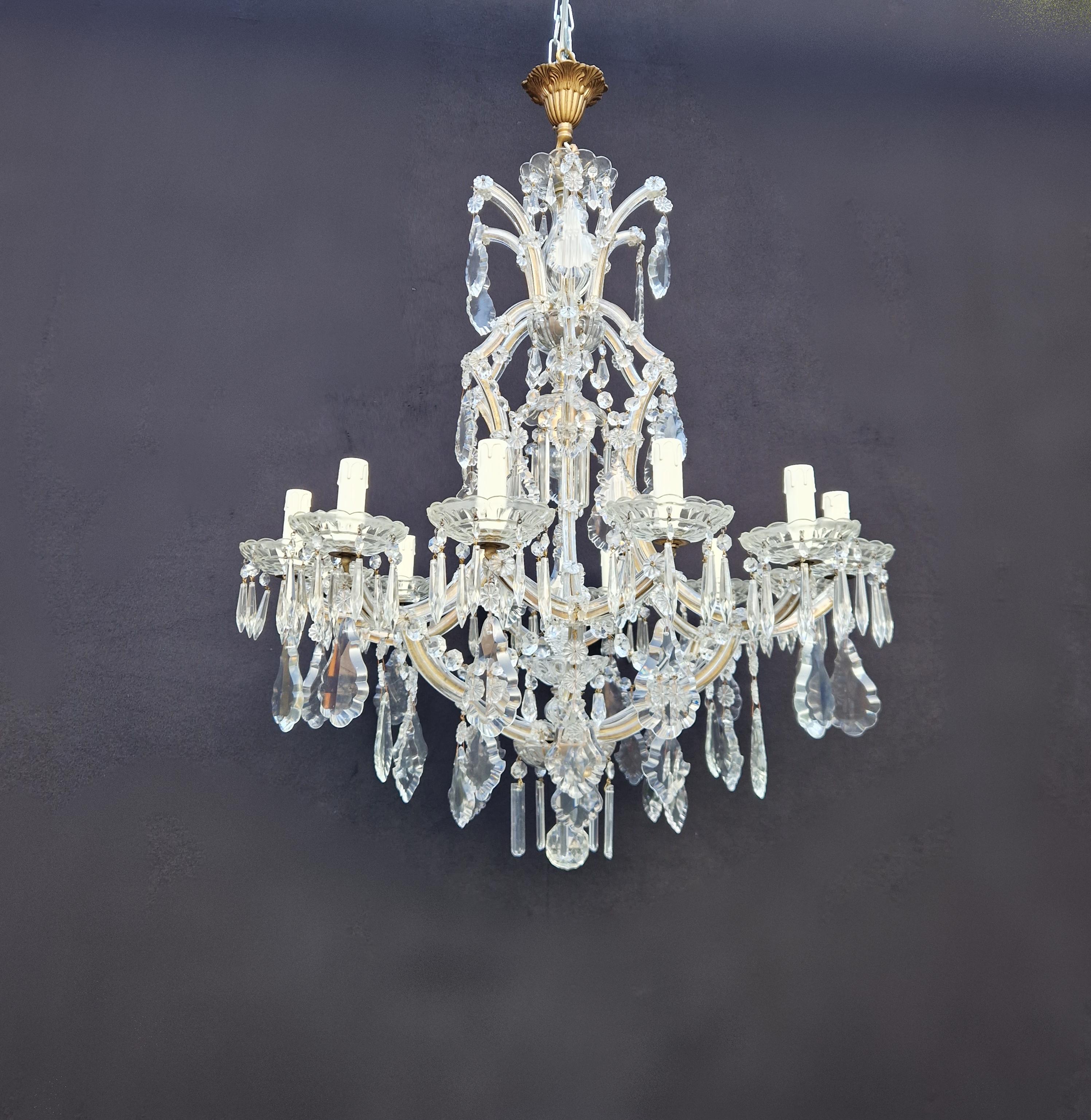 Maria Theresa Crystal Chandelier Antique Classic Clear Glass For Sale 4