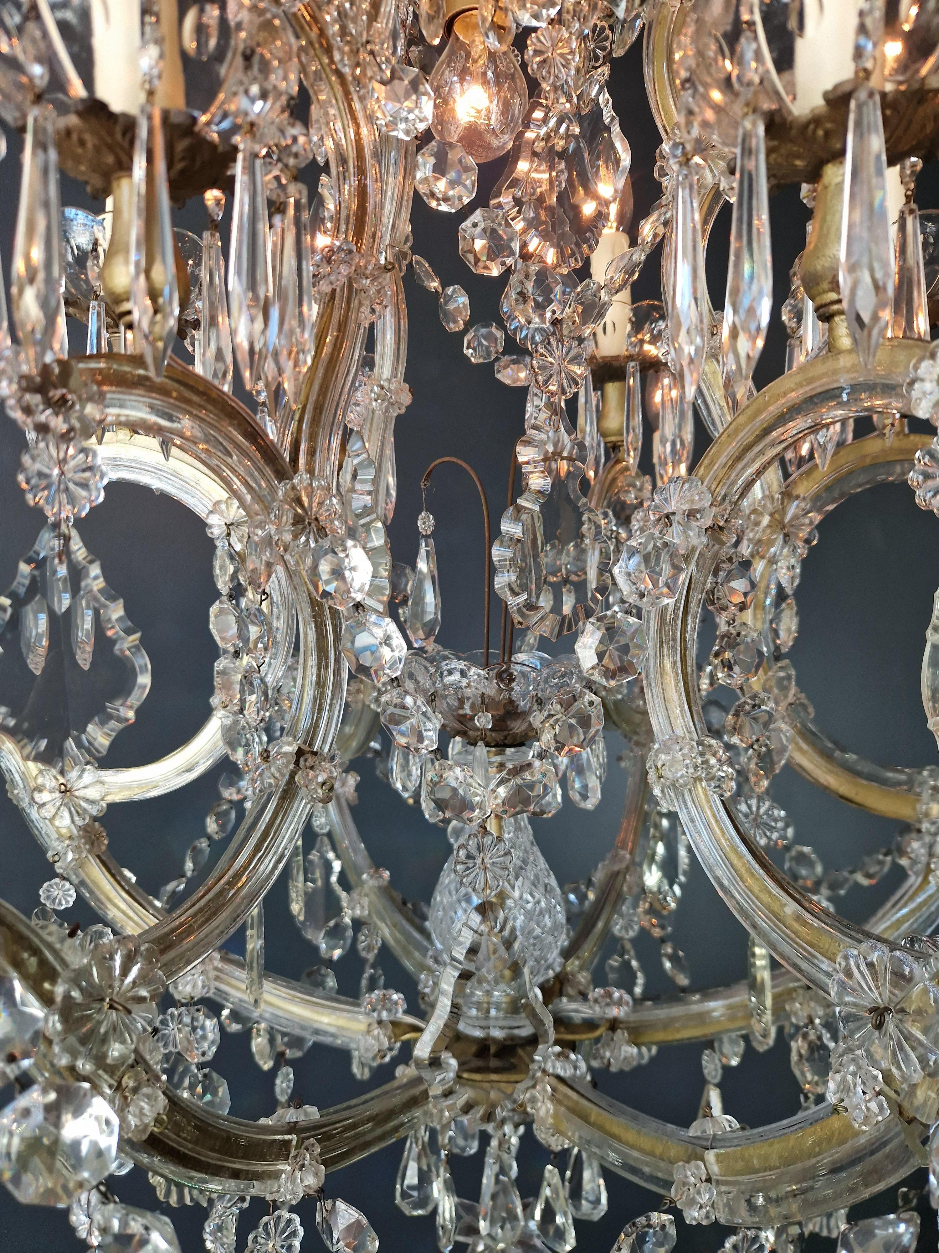 Mid-20th Century Maria Theresa Crystal Chandelier Antique Classic Clear Glass For Sale
