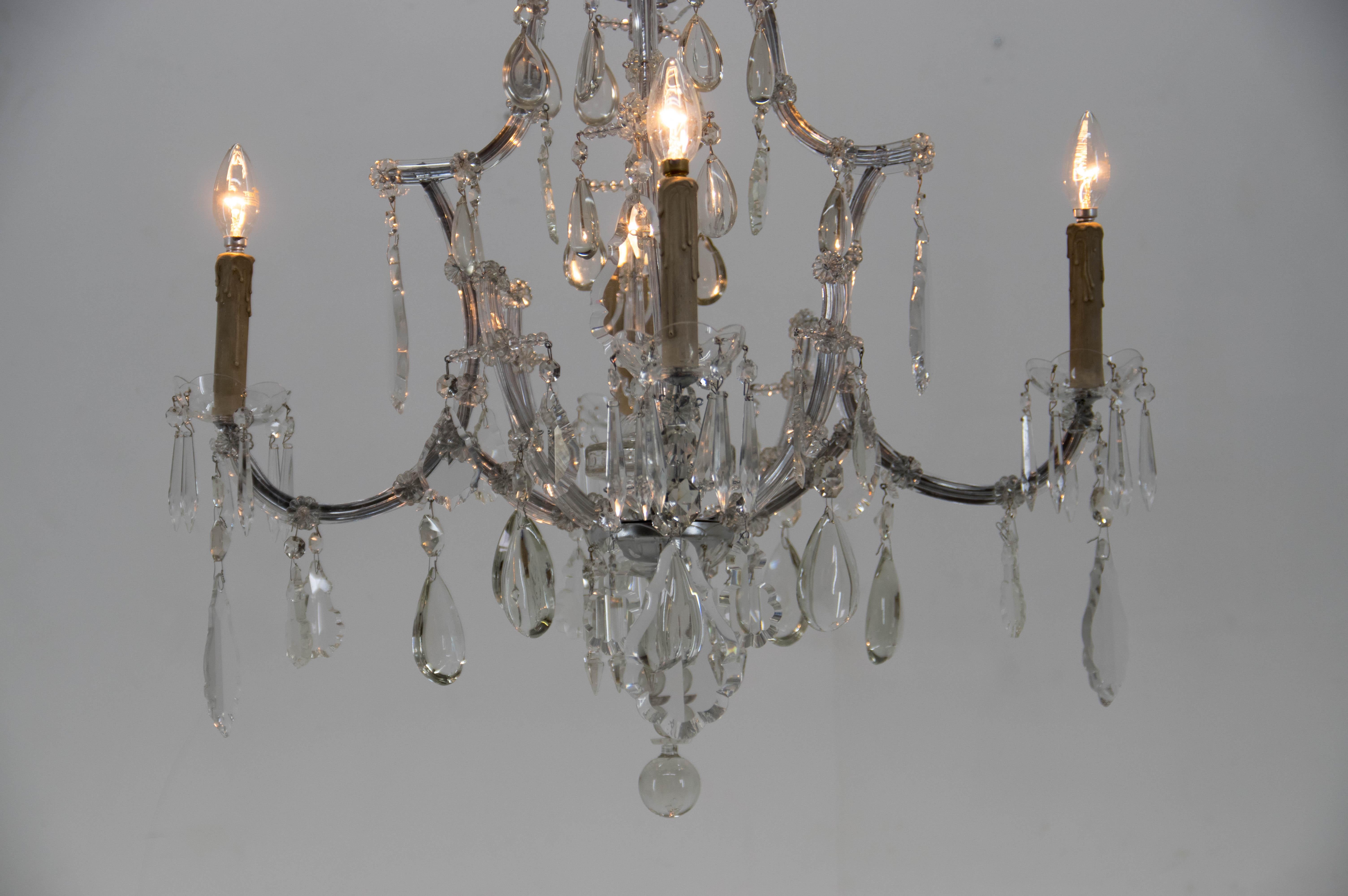Maria Theresa Crystal Chandelier, Austria, 1900s, Restored For Sale 3