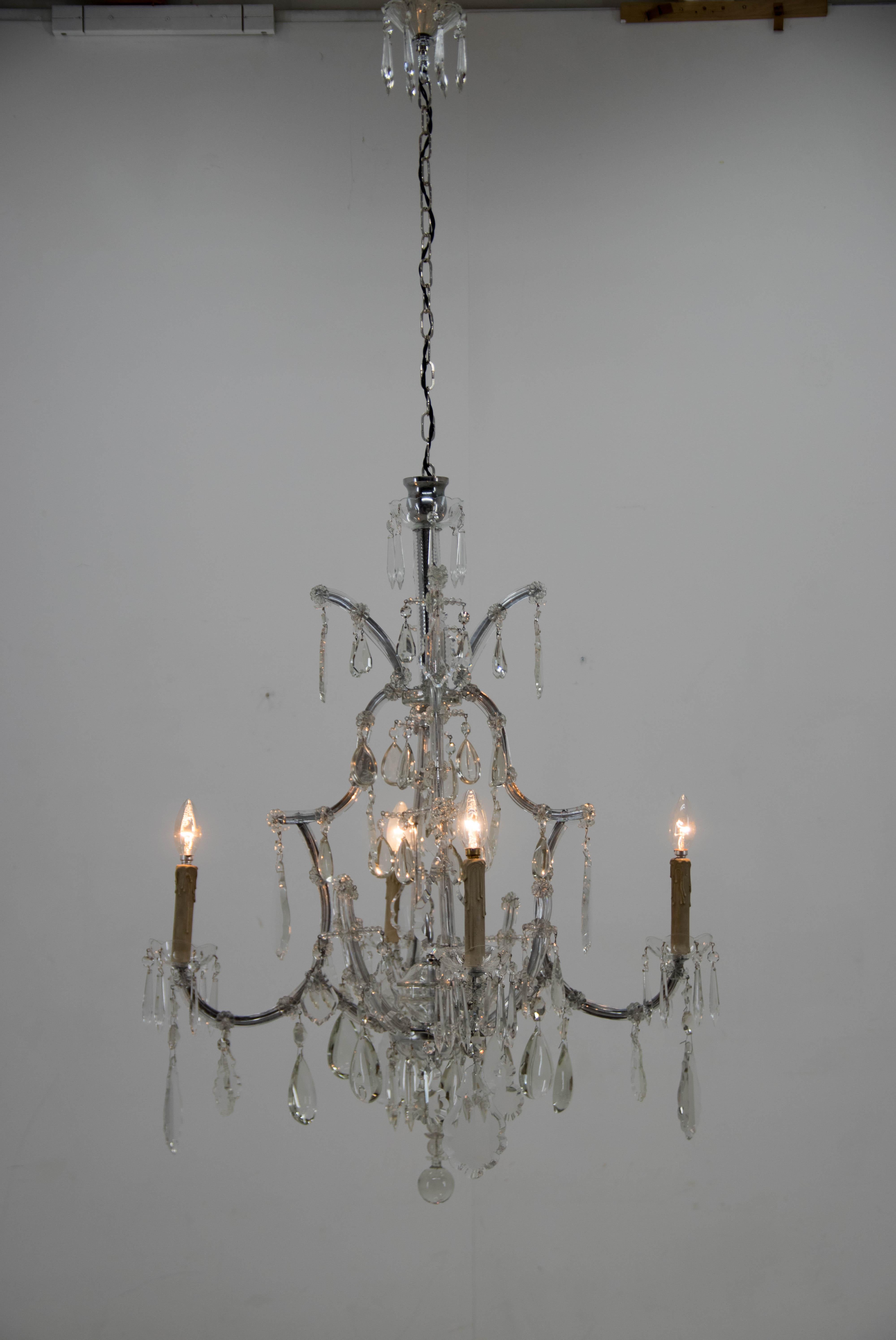 Maria Theresa Crystal Chandelier, Austria, 1900s, Restored For Sale 1
