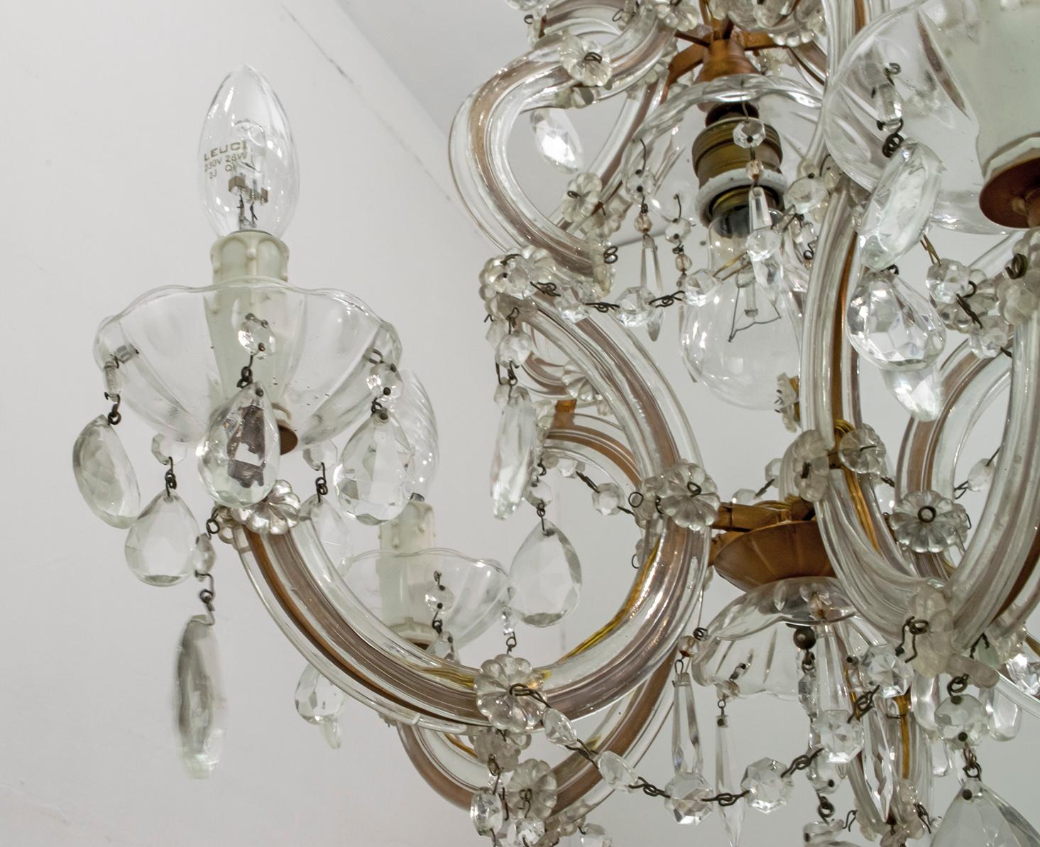 8 light crystal chandelier