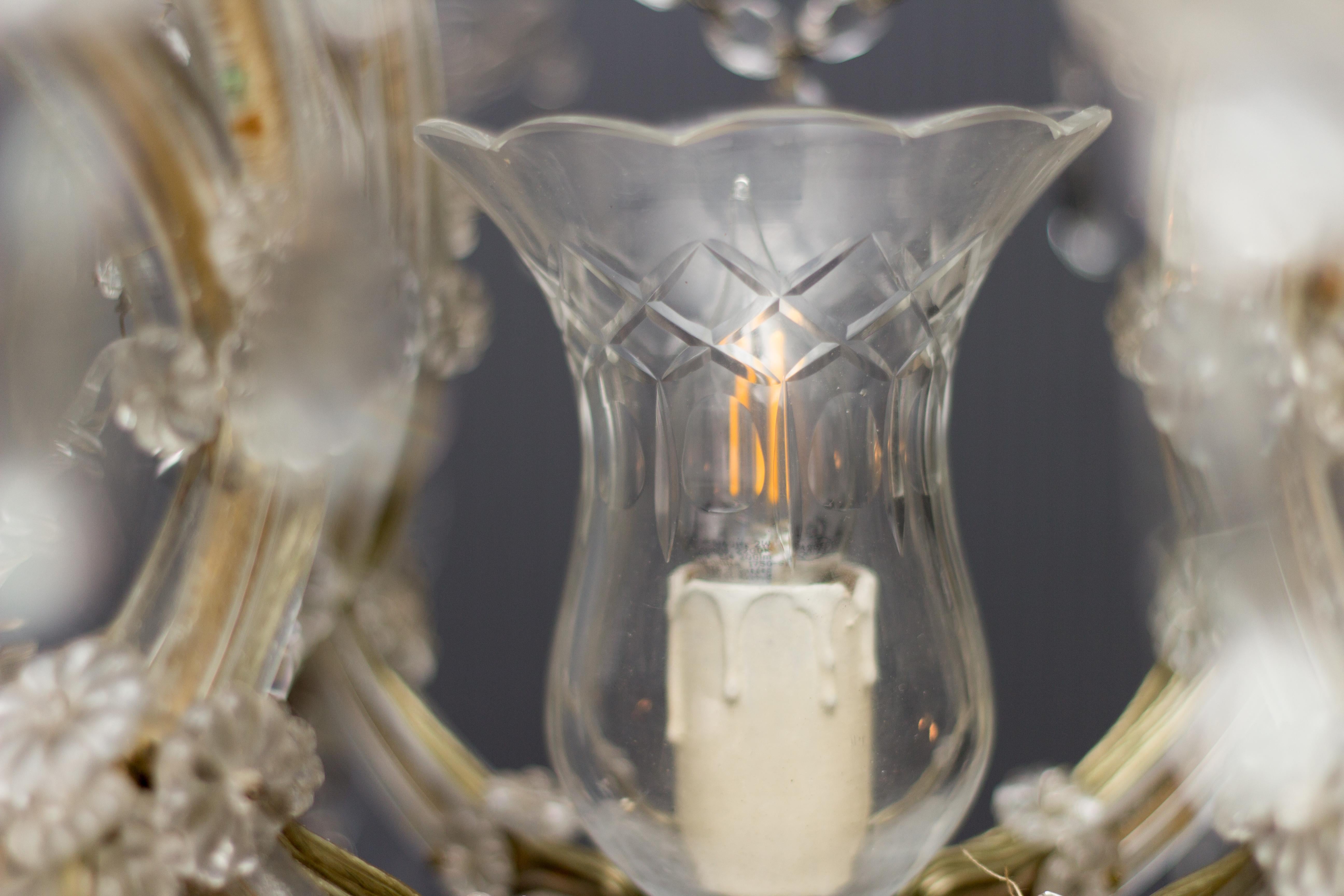 Lustre à dix-huit lumières en cristal de style Marie-Thérèse, années 1950 en vente 3