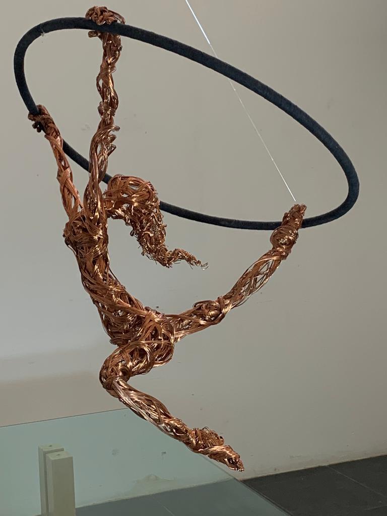 Maria Vittoria Urbinati, Woman Acrobat, 2010, Copper Wire Sculpture For Sale 5