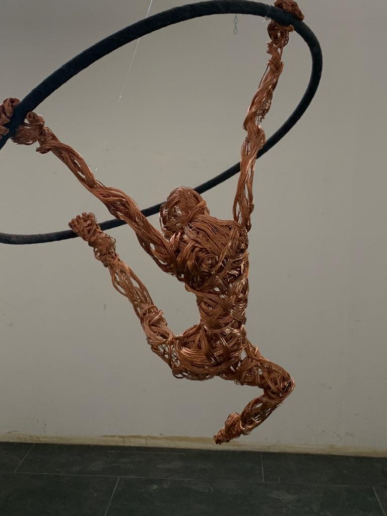 Maria Vittoria Urbinati, Woman Acrobat, 2010, Copper Wire Sculpture In Excellent Condition For Sale In Montelabbate, PU