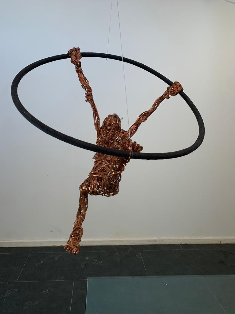 Maria Vittoria Urbinati, Woman Acrobat, 2010, Copper Wire Sculpture For Sale 4
