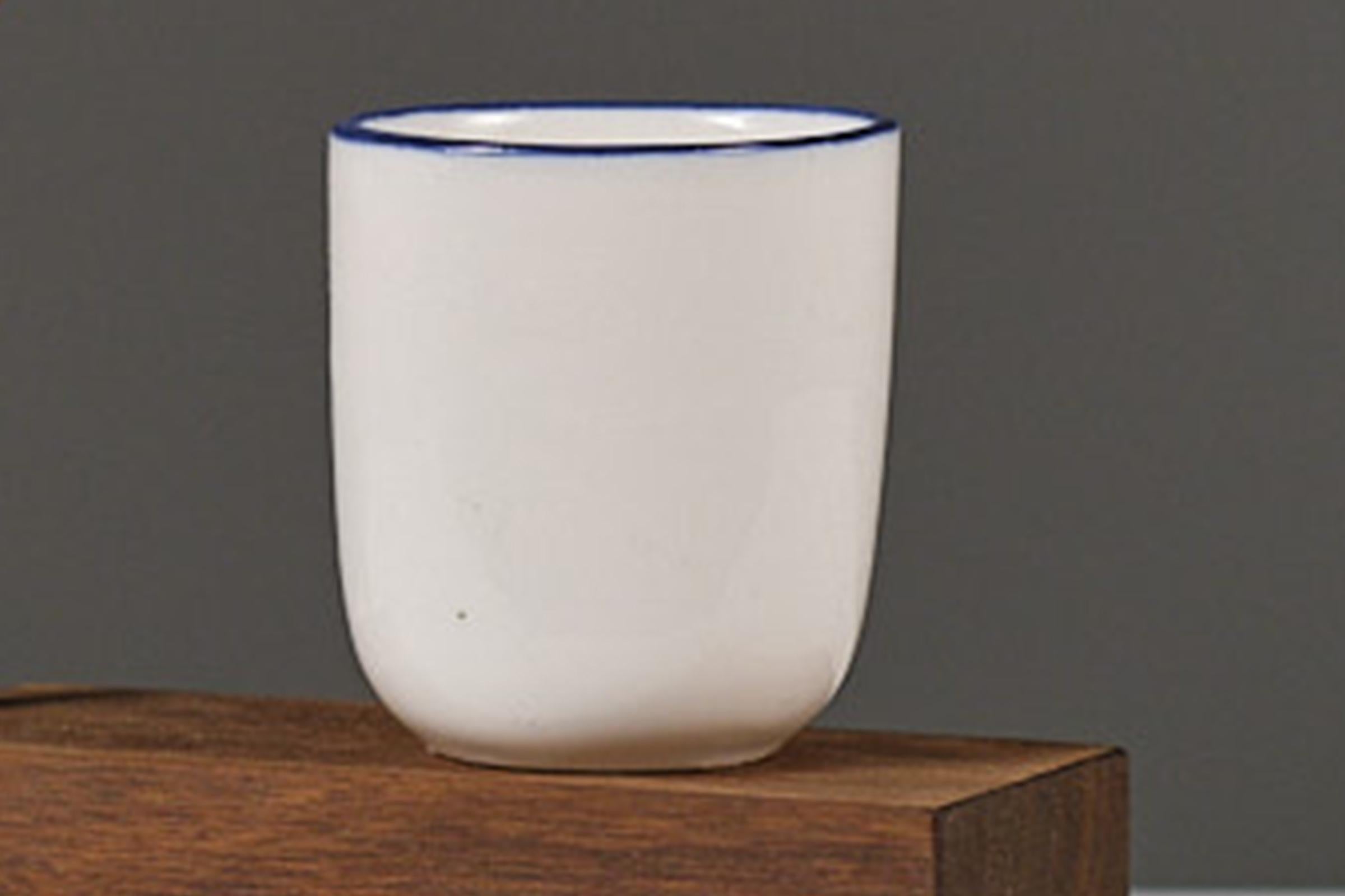 Maria_Contemporary sculptural ashtray collectible design. Brass, wood, ceramicsi For Sale 6