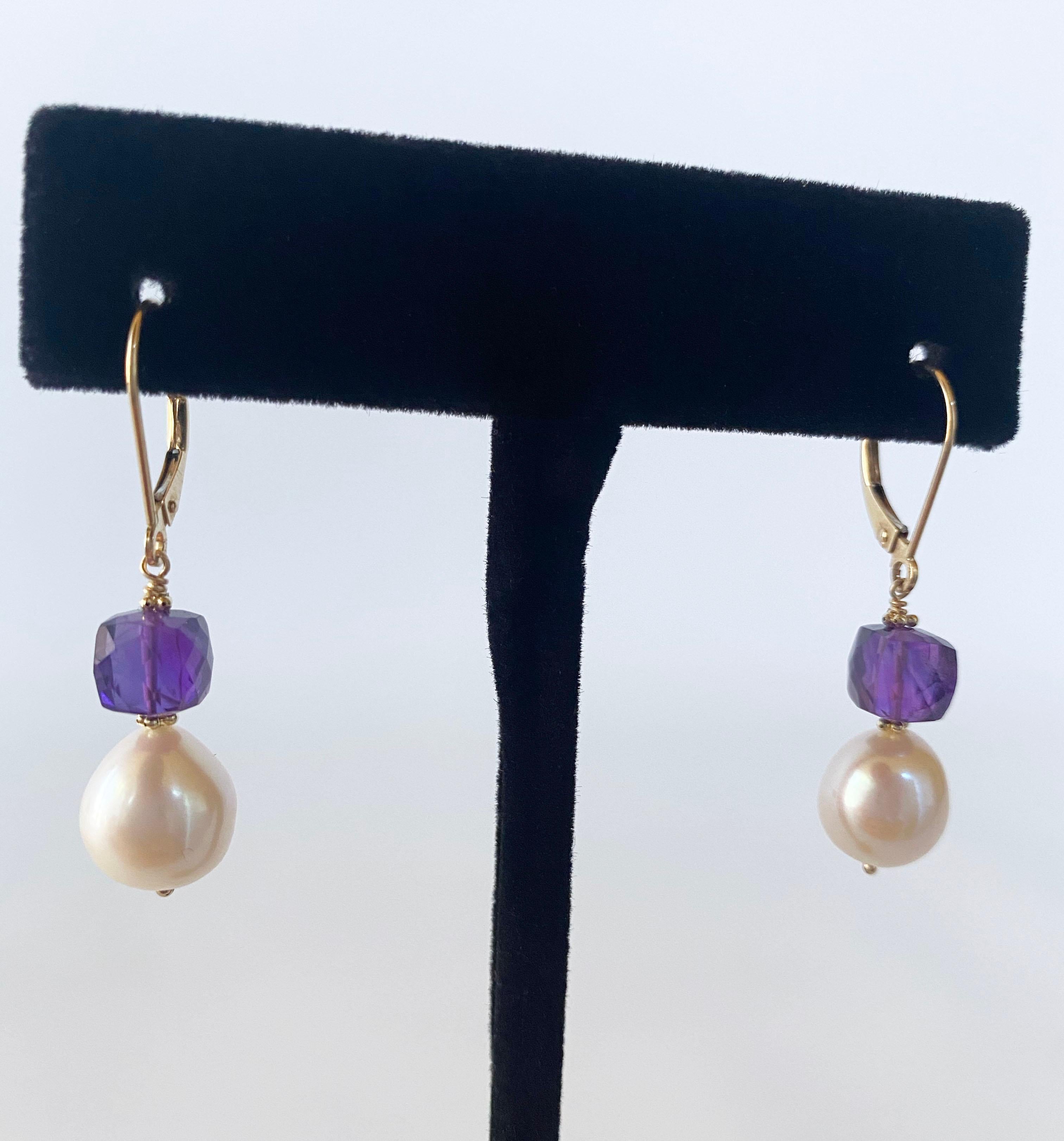 Perlina Orecchini con perla, ametista e oro giallo 14k di Marian J. in vendita