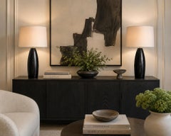 Marian Jamieson Ebonized Oak "Bullet" Lampen mit Oyster Leinenschirme