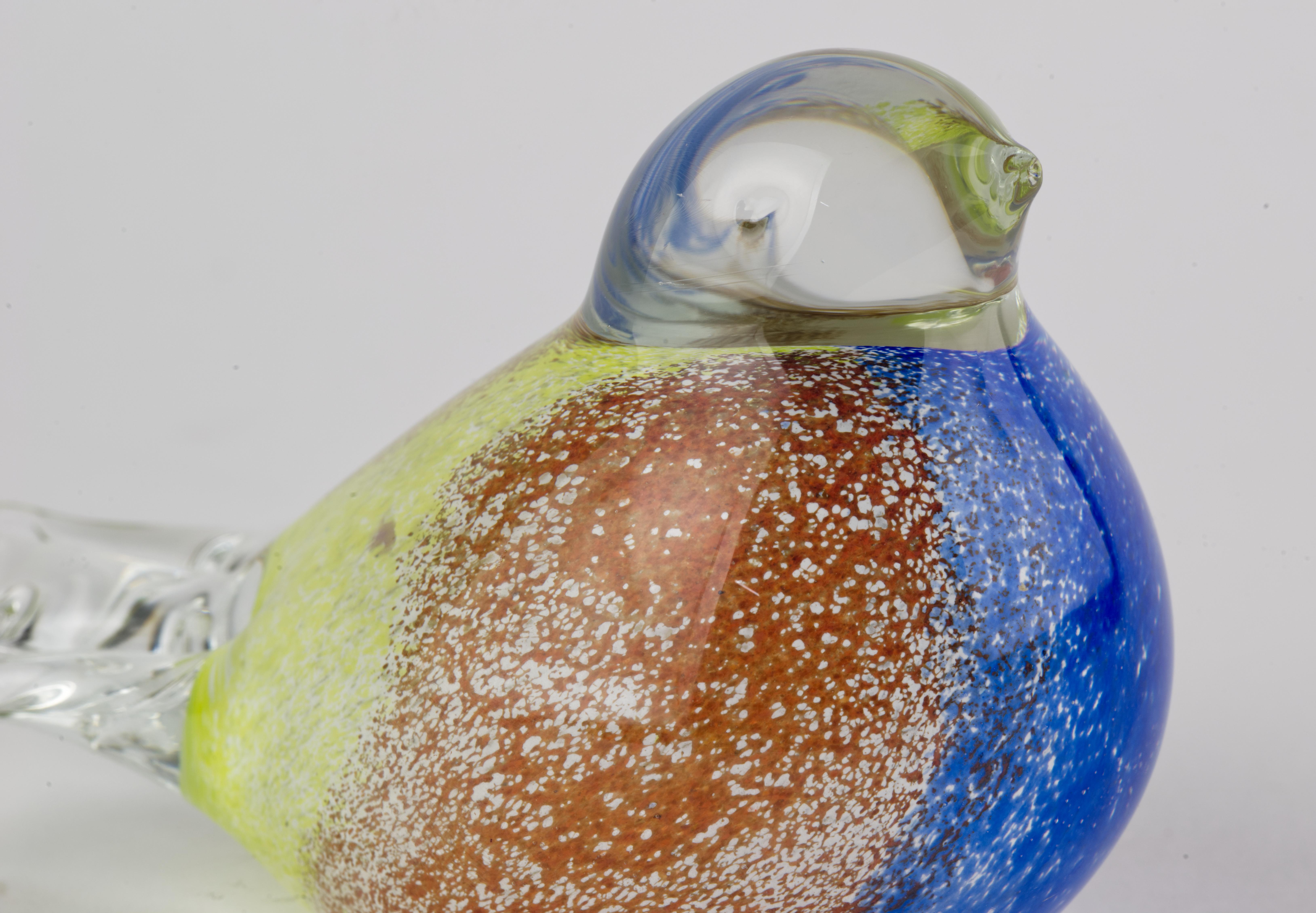 Marian Pyrcak Sommerso Glass Bird Figurine Paperweight, Polish Art Glass In Good Condition In Clifton Springs, NY