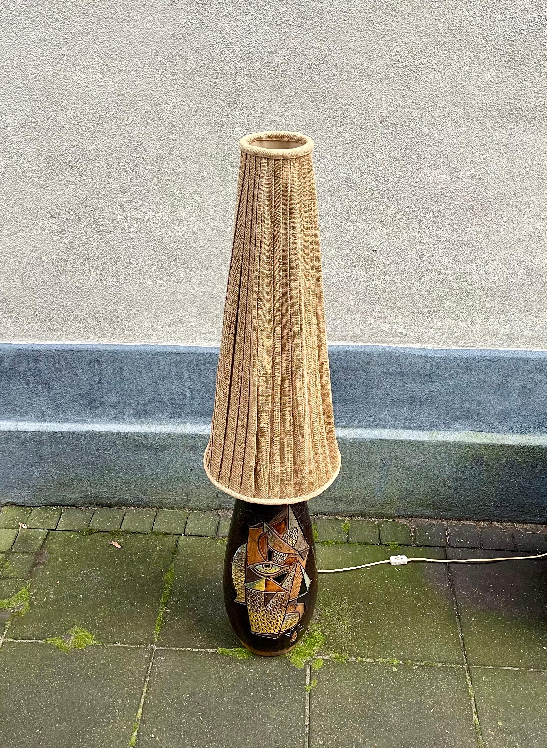 Marian Zawadzki Lampadaire abstrait à sgraffites 