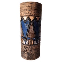 Marian Zawadzki for Tilgmans Keramik, Signed Mid Mod Sculptural Sgraffito Vase