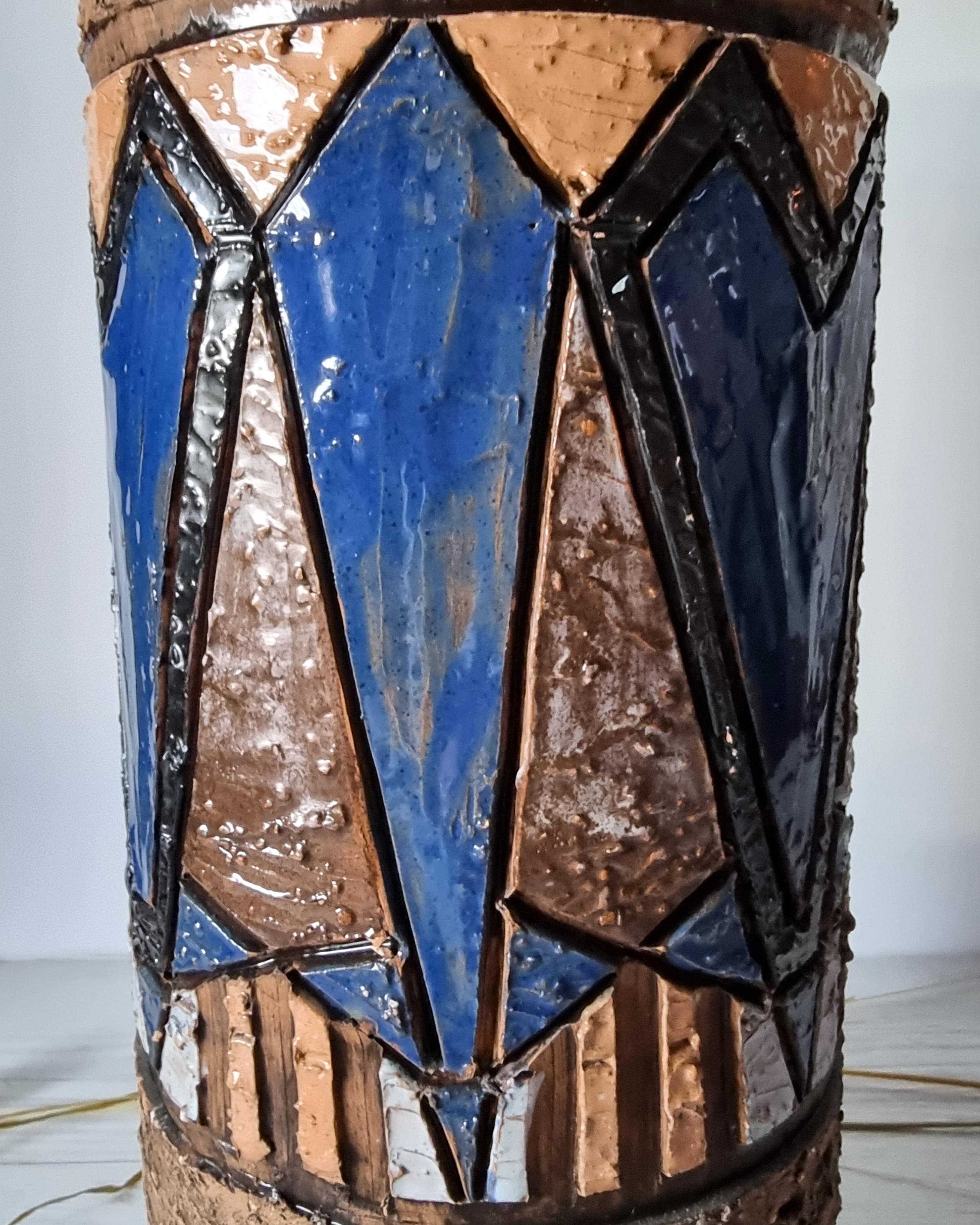 Ceramic Marian Zawadzki for Tilgmans Keramik, Signed Mid Mod Sculptural Sgraffito Vase For Sale
