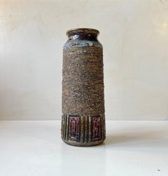 Marian Zawadzki Vase aus glasierter Sgraffito-Keramik für Tilgmans Schweden, 1960er Jahre