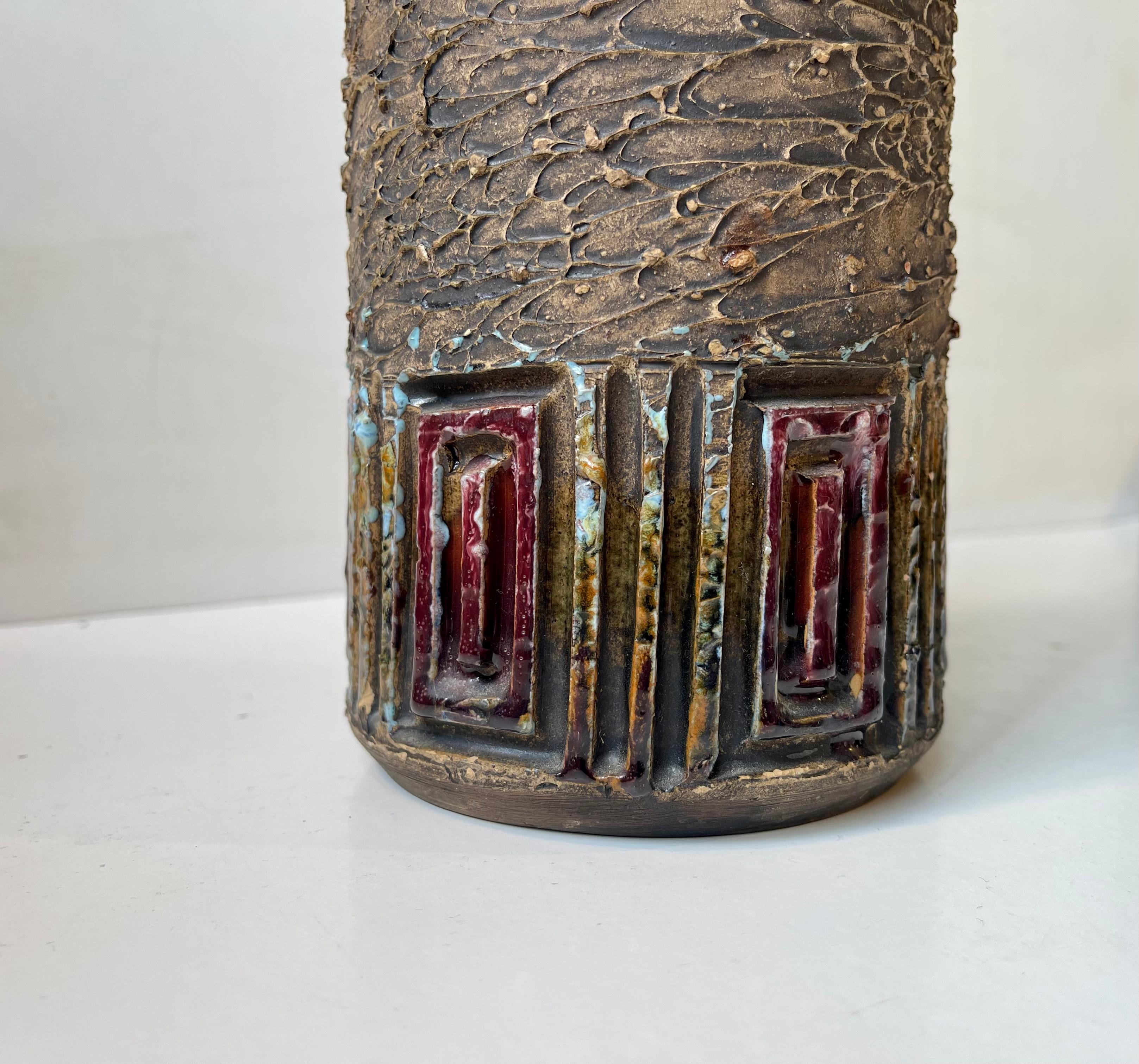 Mid-Century Modern Vase en céramique sgraffite émaillée Marian Zawadzki pour Tilgmans Suède, années 1960 en vente