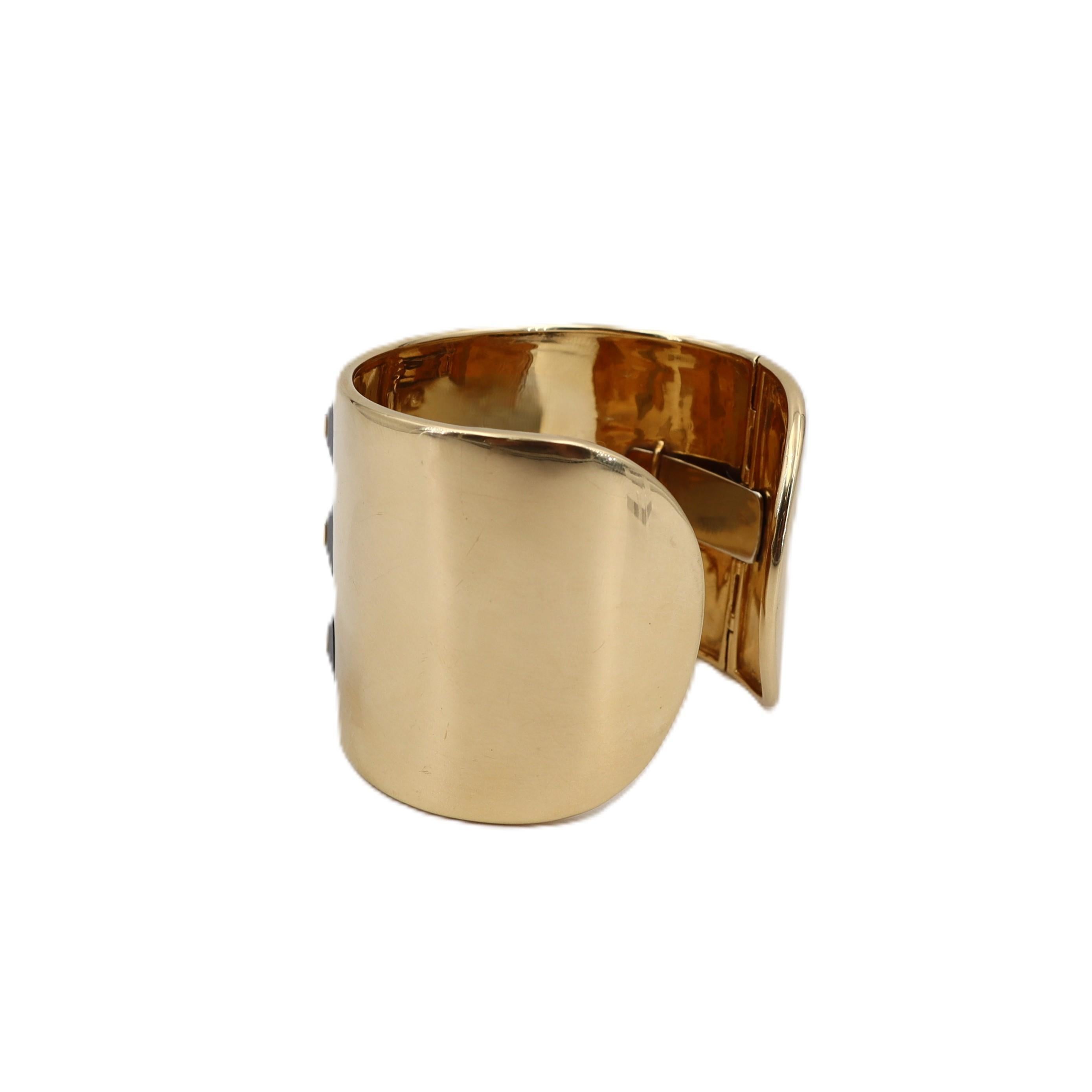 MARIANA CANALE Bracelet manchette en or jaune 18kt avec diamants et onyx en vente 5