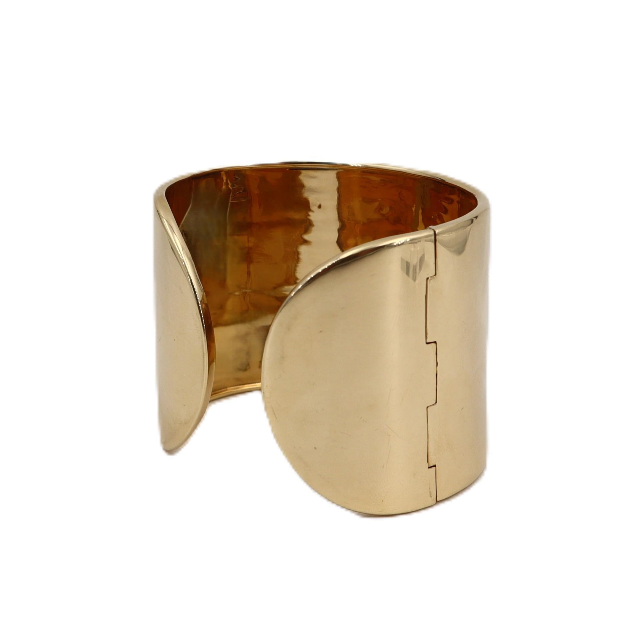 MARIANA CANALE Bracelet manchette en or jaune 18kt avec diamants et onyx en vente 3