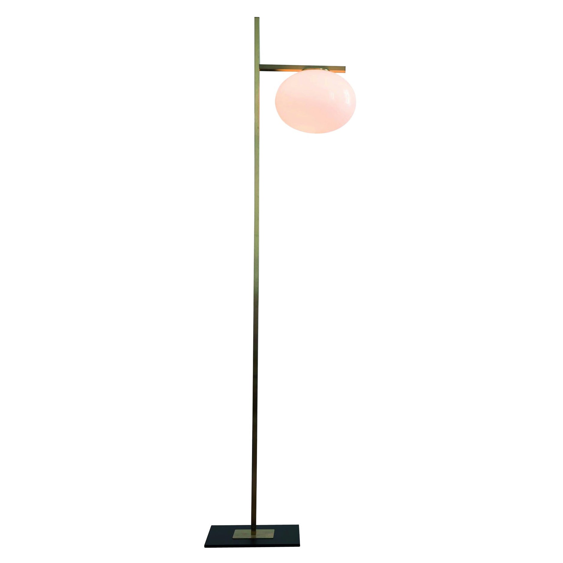 Mariana Pellegrino Soto, einarmige Stehlampe „Alba“ von Oluce