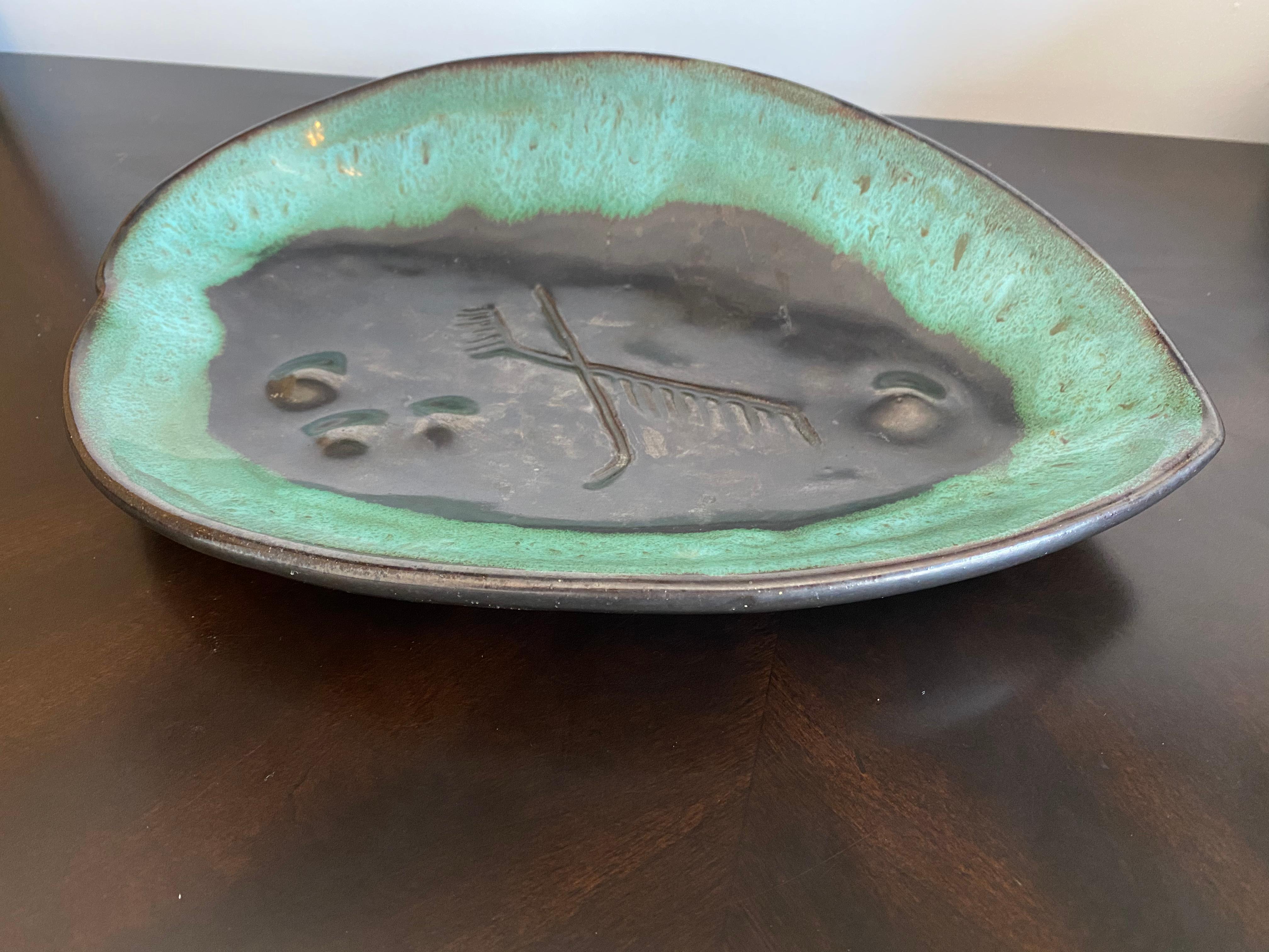 Mariana van Allesch 1940s American Studio Pottery Leaf Bowl For Sale 8