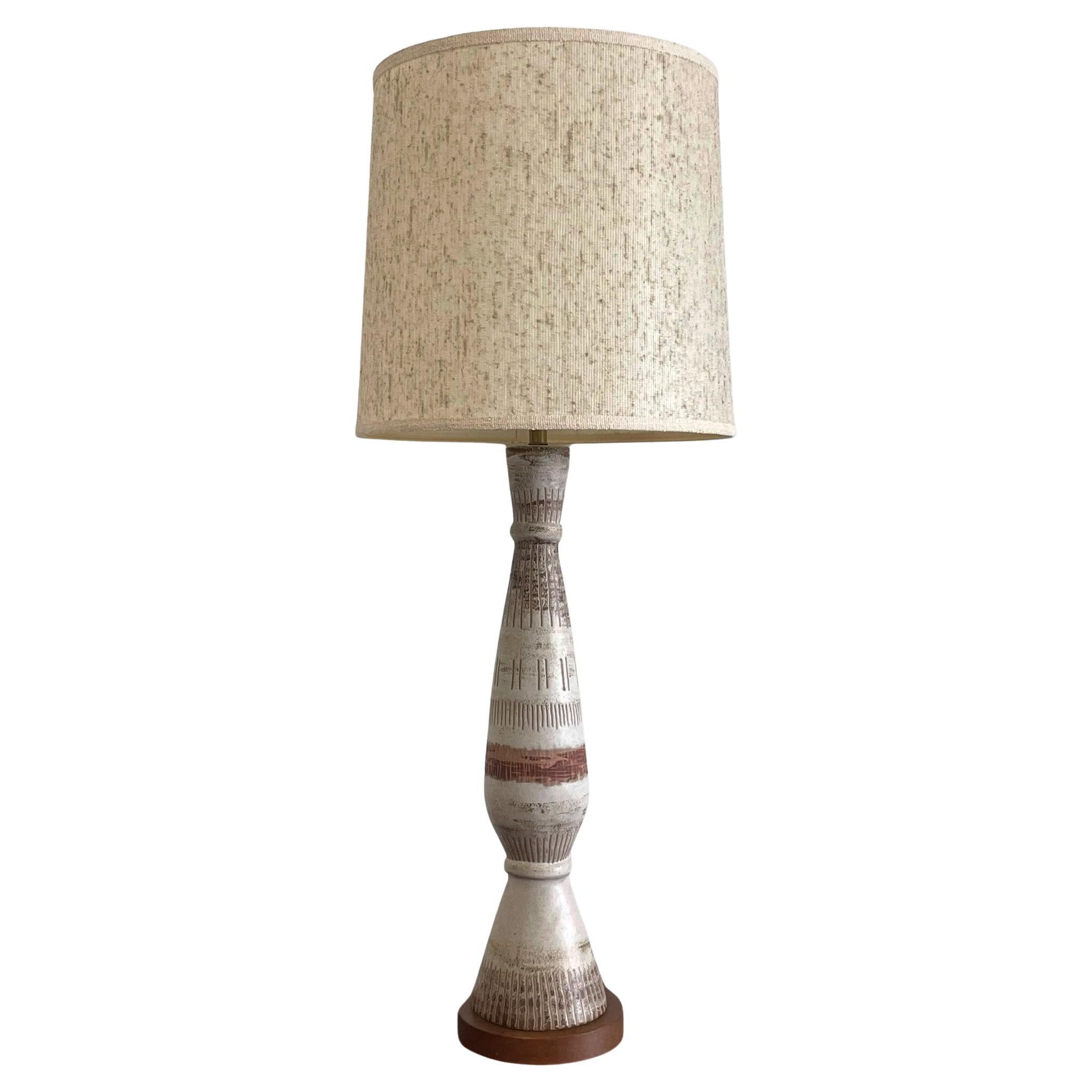 Große skulpturale Keramik-Tischlampe aus den 1950er Jahren von Marianna Von Allesch