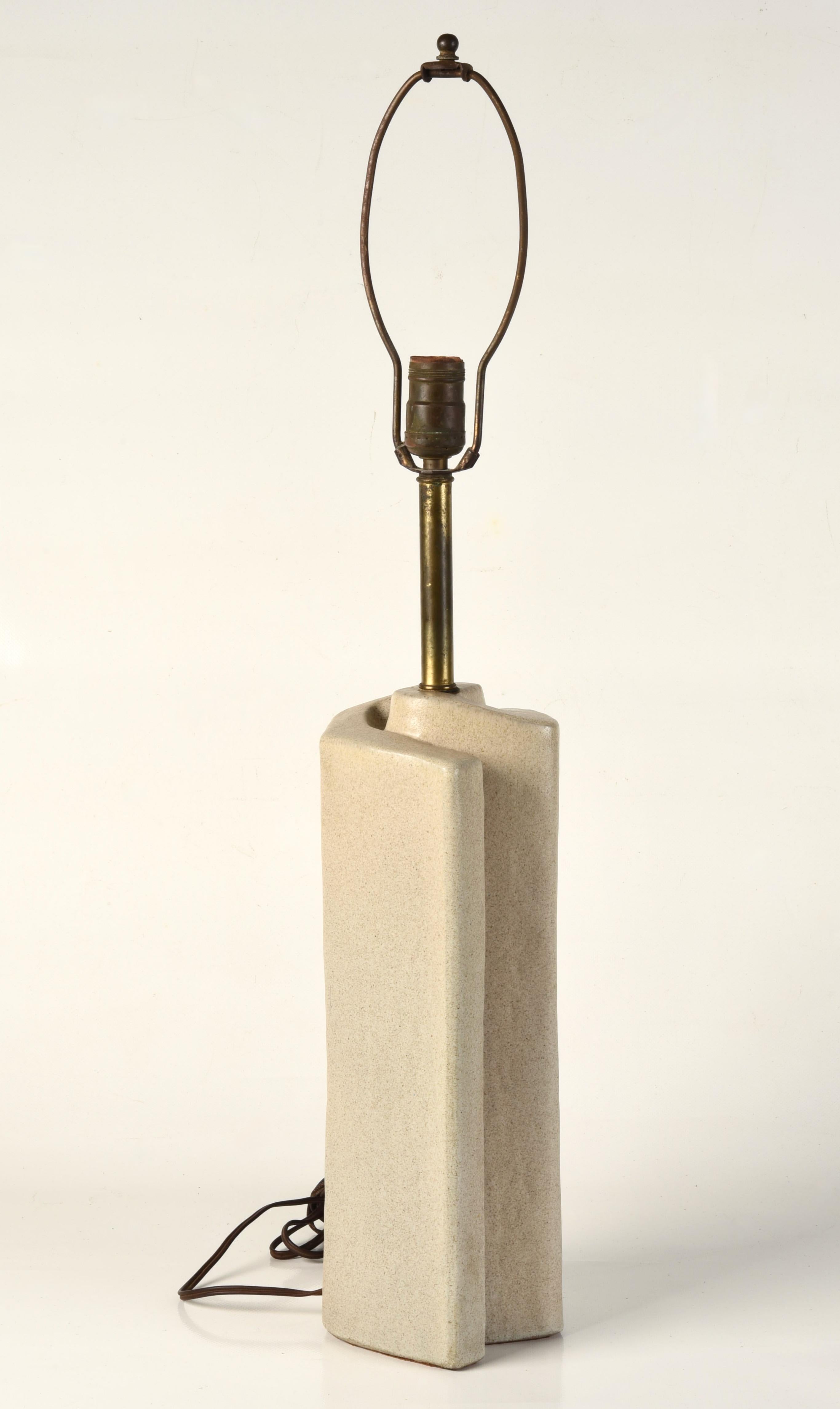 Mid-Century Modern Marianna Von Allesch Mid Century Modern Art Pottery Table Lamp For Sale