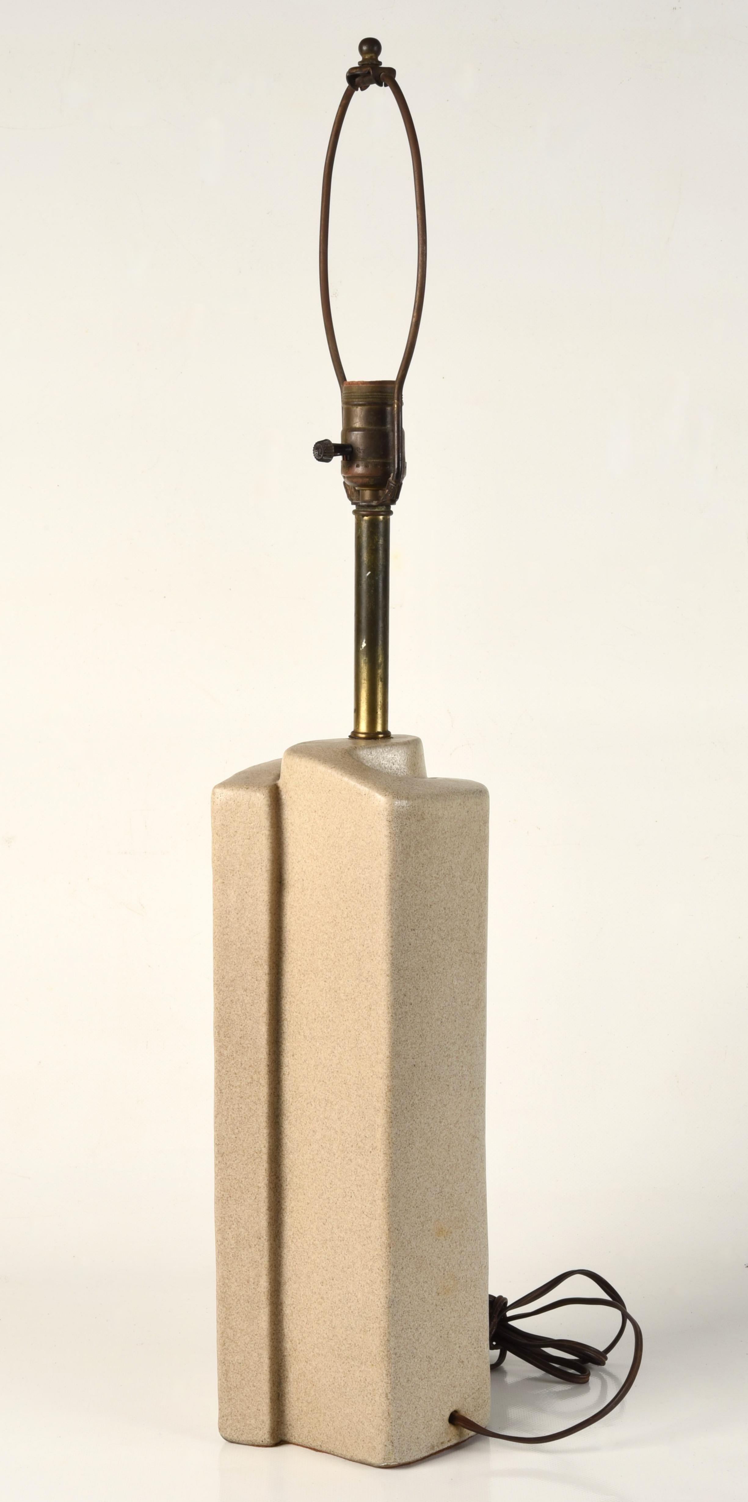 Poteries Lampe de table en poterie d'art moderne du milieu du siècle dernier, Marianna Von Allesch en vente