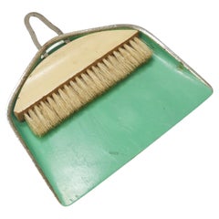 Marianne Brandt Avantgarde Bauhaus  „Mignon" Table Brush Dustpan Set, 1930s