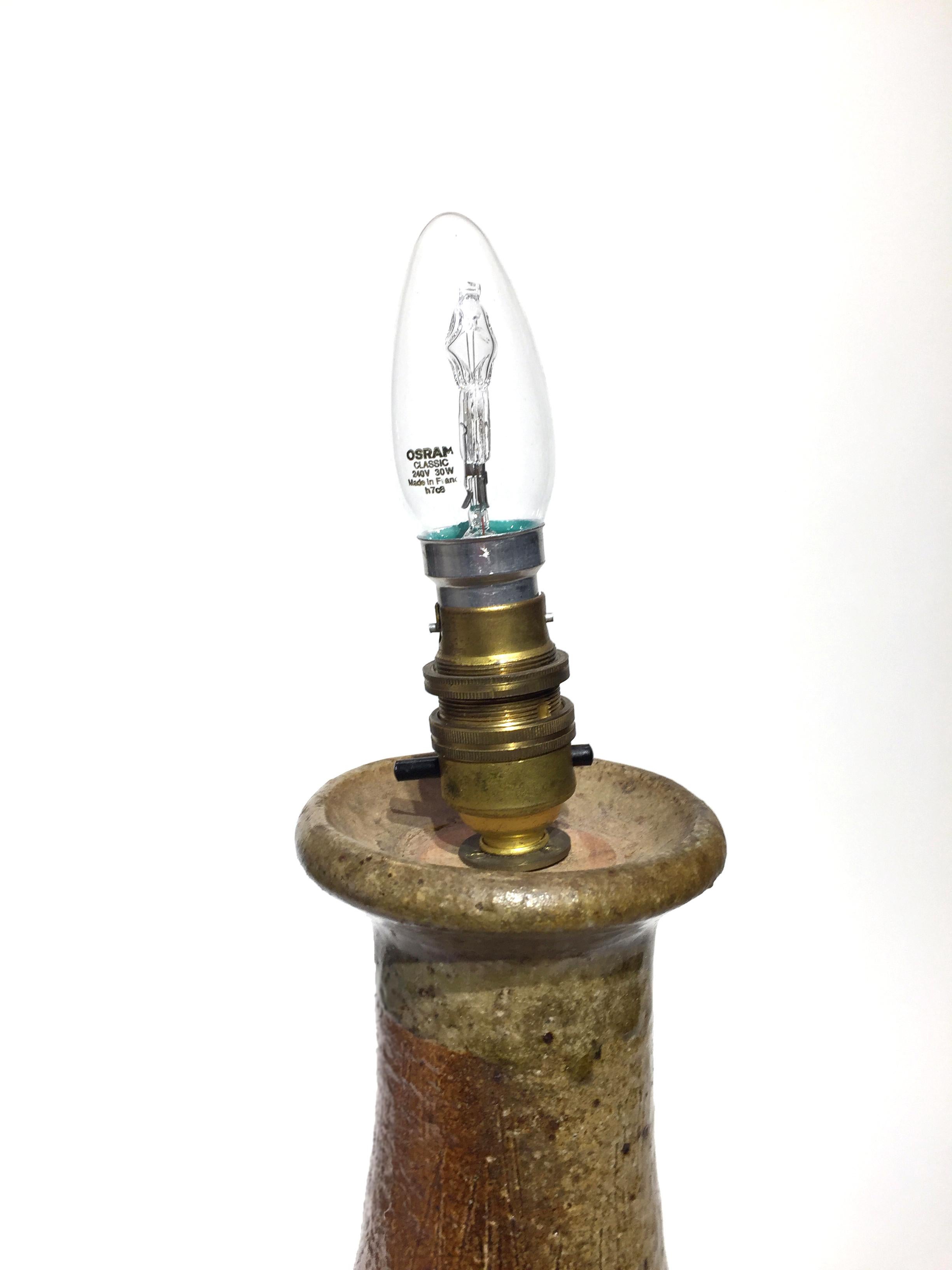 British Marianne de Trey Designed Stoneware Table Lamp for Dartington Pottery circa 1950 For Sale