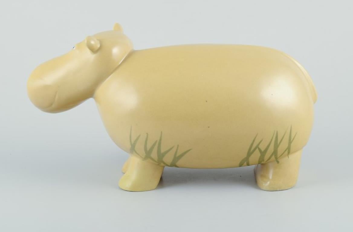 MARIANNE GUNNEMARK for Höganäs. Very large and rare ceramic figurine of hippo In Excellent Condition For Sale In Copenhagen, DK