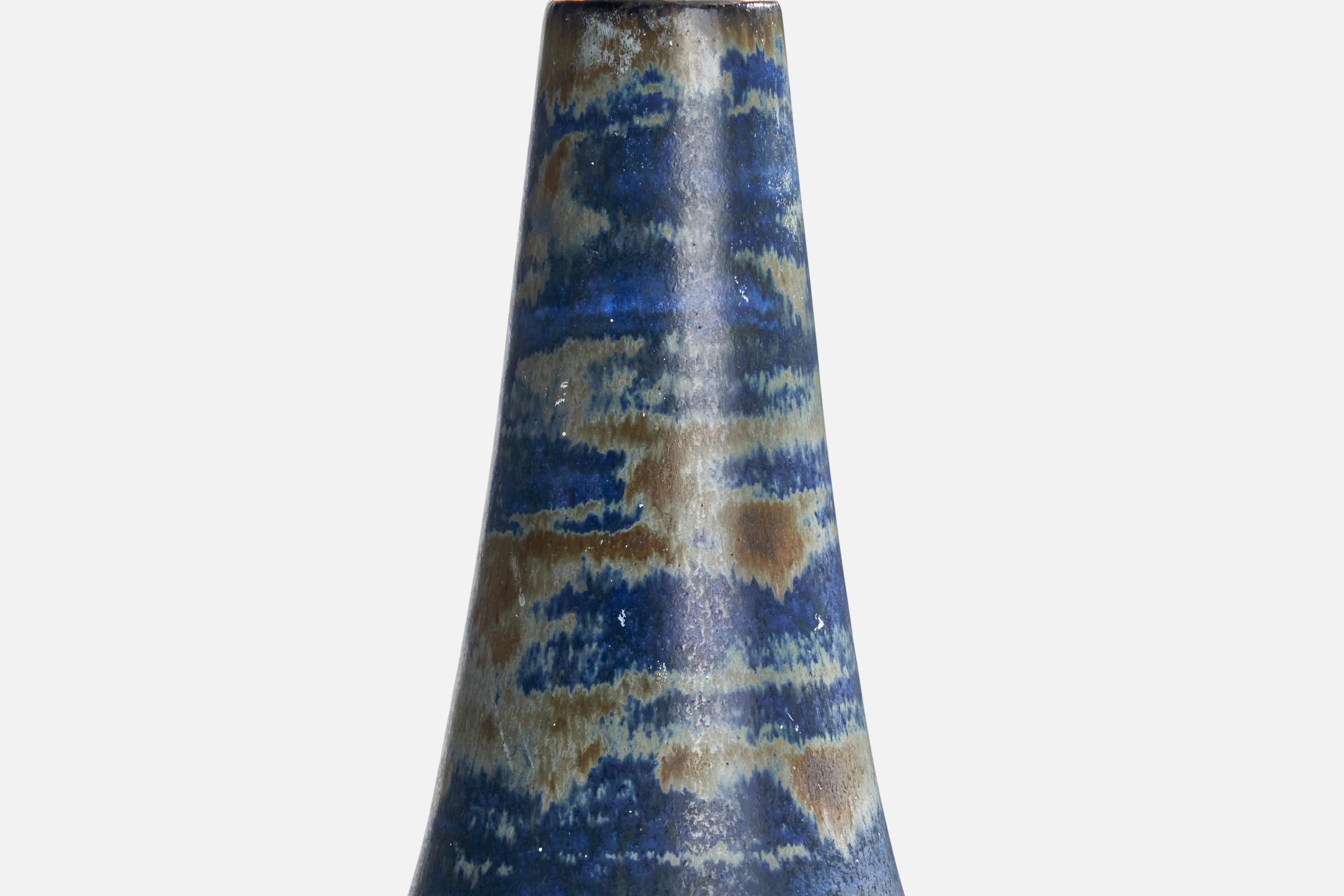 Marianne Starck, Table Lamp, Stoneware, Denmark, 1960s In Good Condition For Sale In High Point, NC