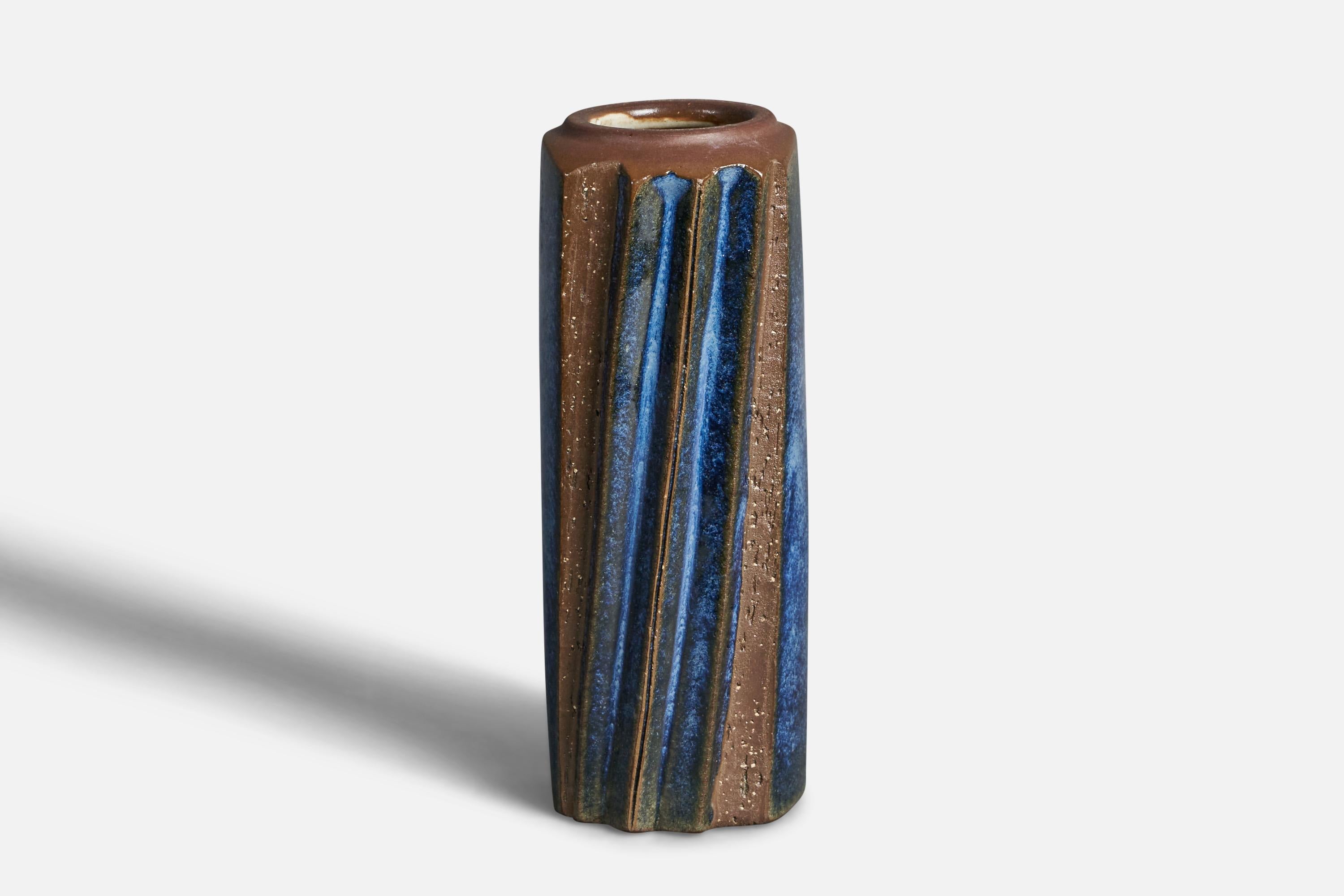 A blue and brown semi-glazed vase designed by Marianne Starck and produced by Michael Andersen, Bornholm, Denmark, 1960s.