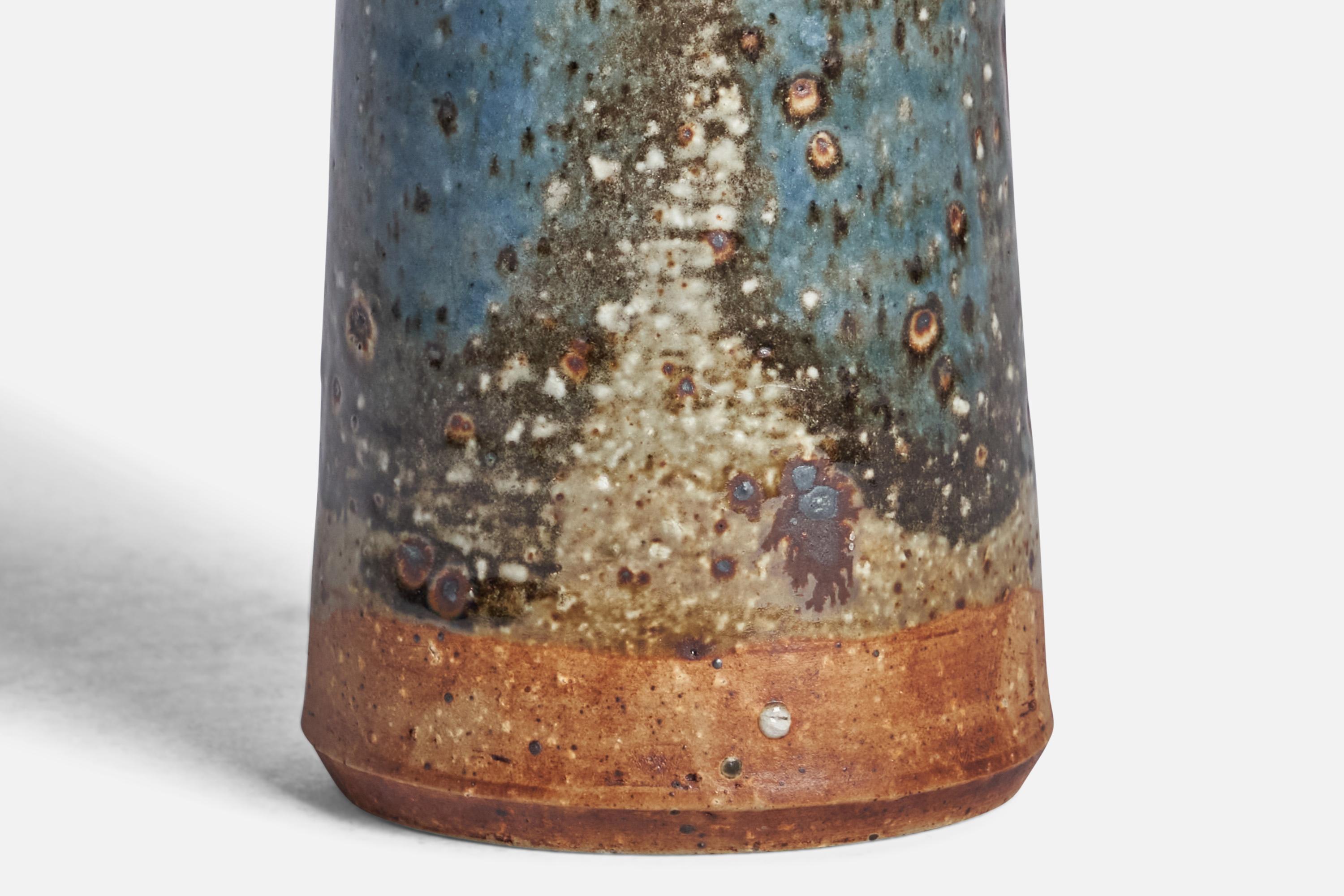 Marianne Westman, Vase, Stoneware, Sweden, 1950s In Good Condition For Sale In High Point, NC