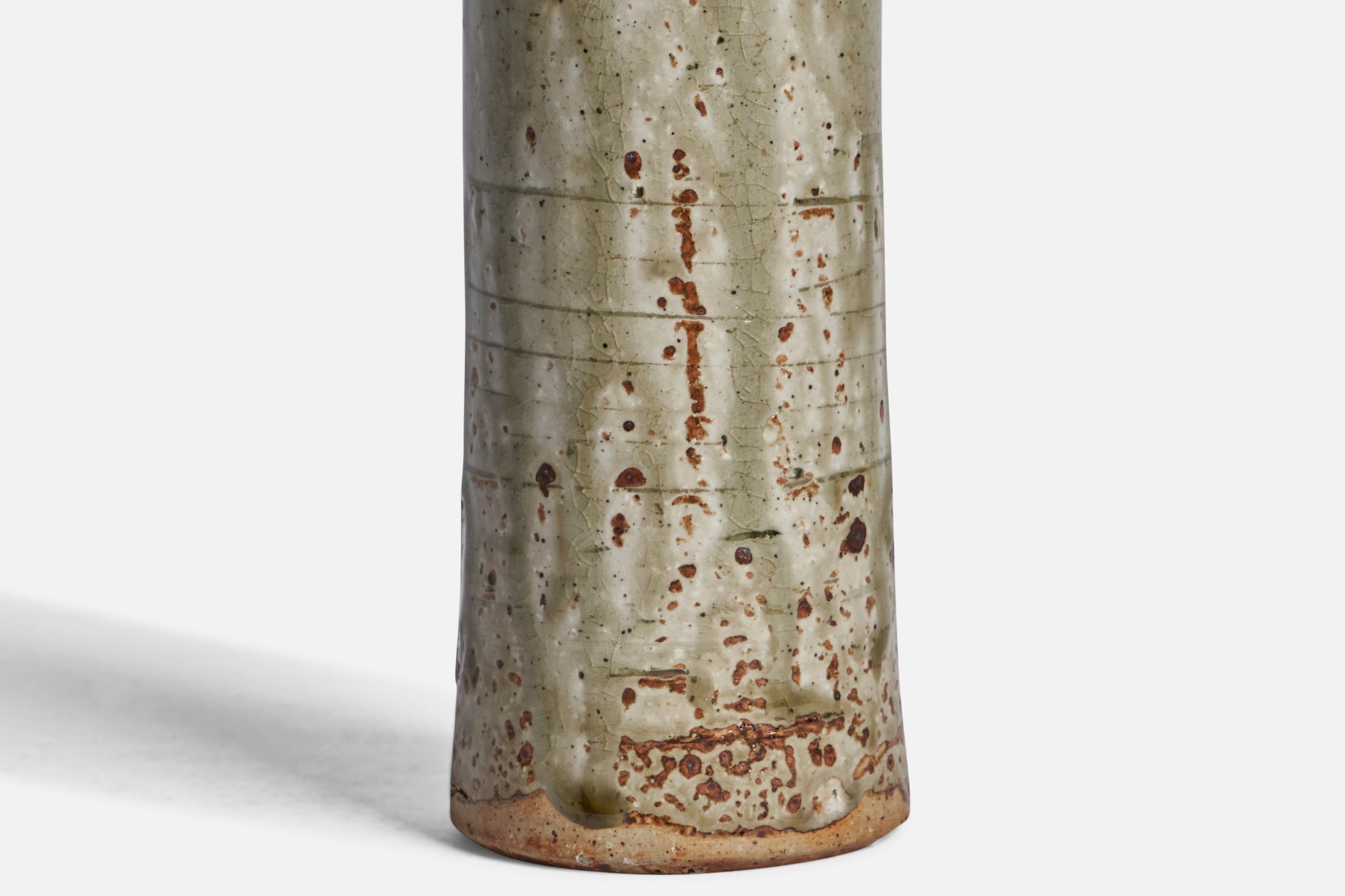 Marianne Westman, Vase, Stoneware, Sweden, 1960s In Good Condition For Sale In High Point, NC