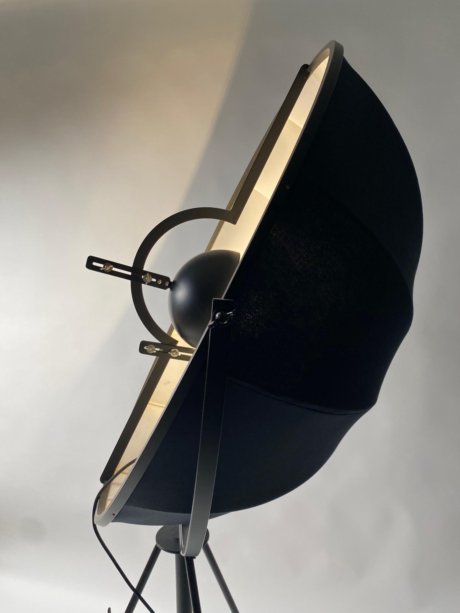 italien Mariano Fortuny pour Pallucco Italia, lampadaire noir d'origine en vente